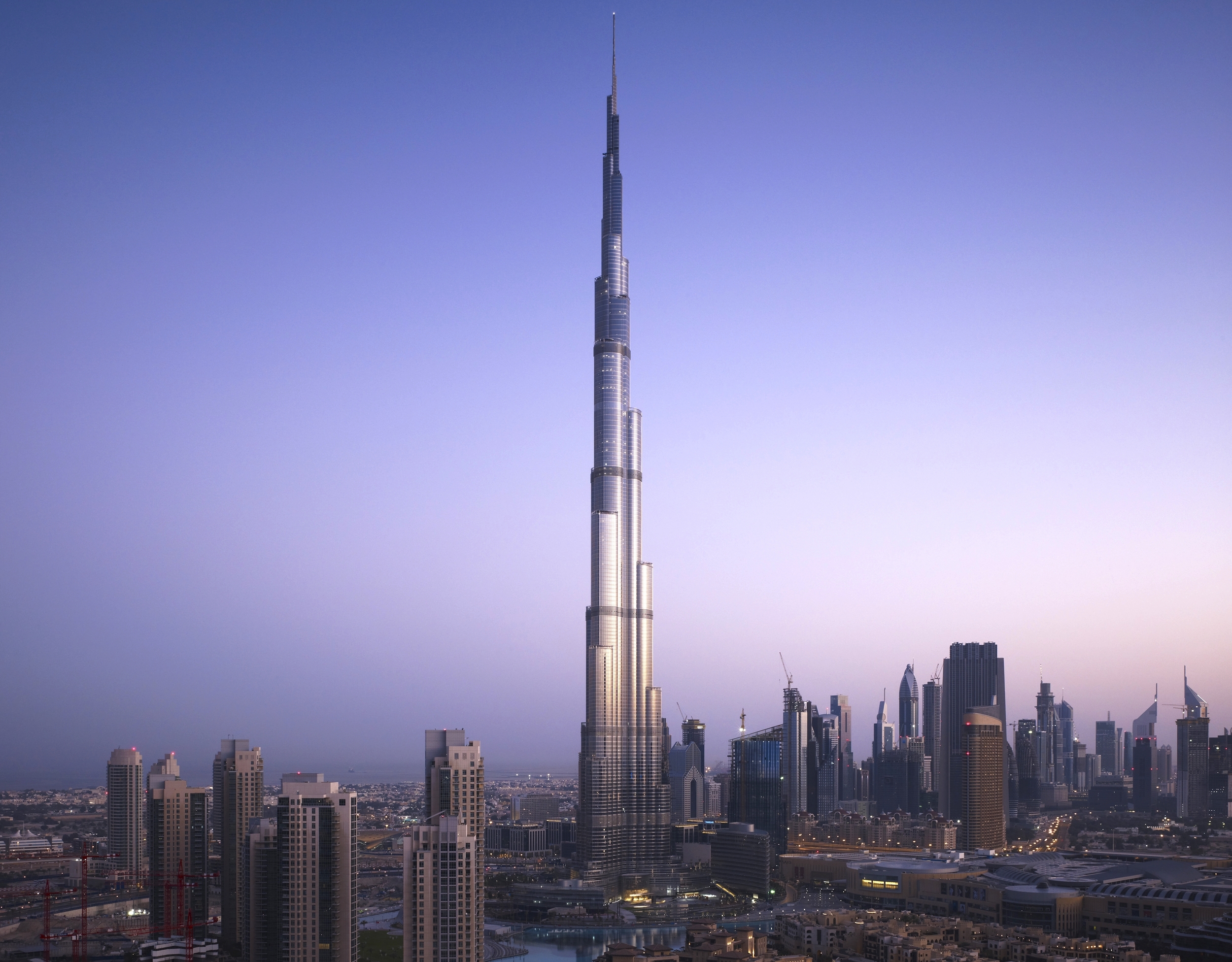 Про бурдж халифа. Башня Бурдж Халифа. Самый высокий небоскреб Бурдж-Халифа. Ебоскрёб «Бурдж-Кхалифа. Дубай башня Бурдж Халифа высота.