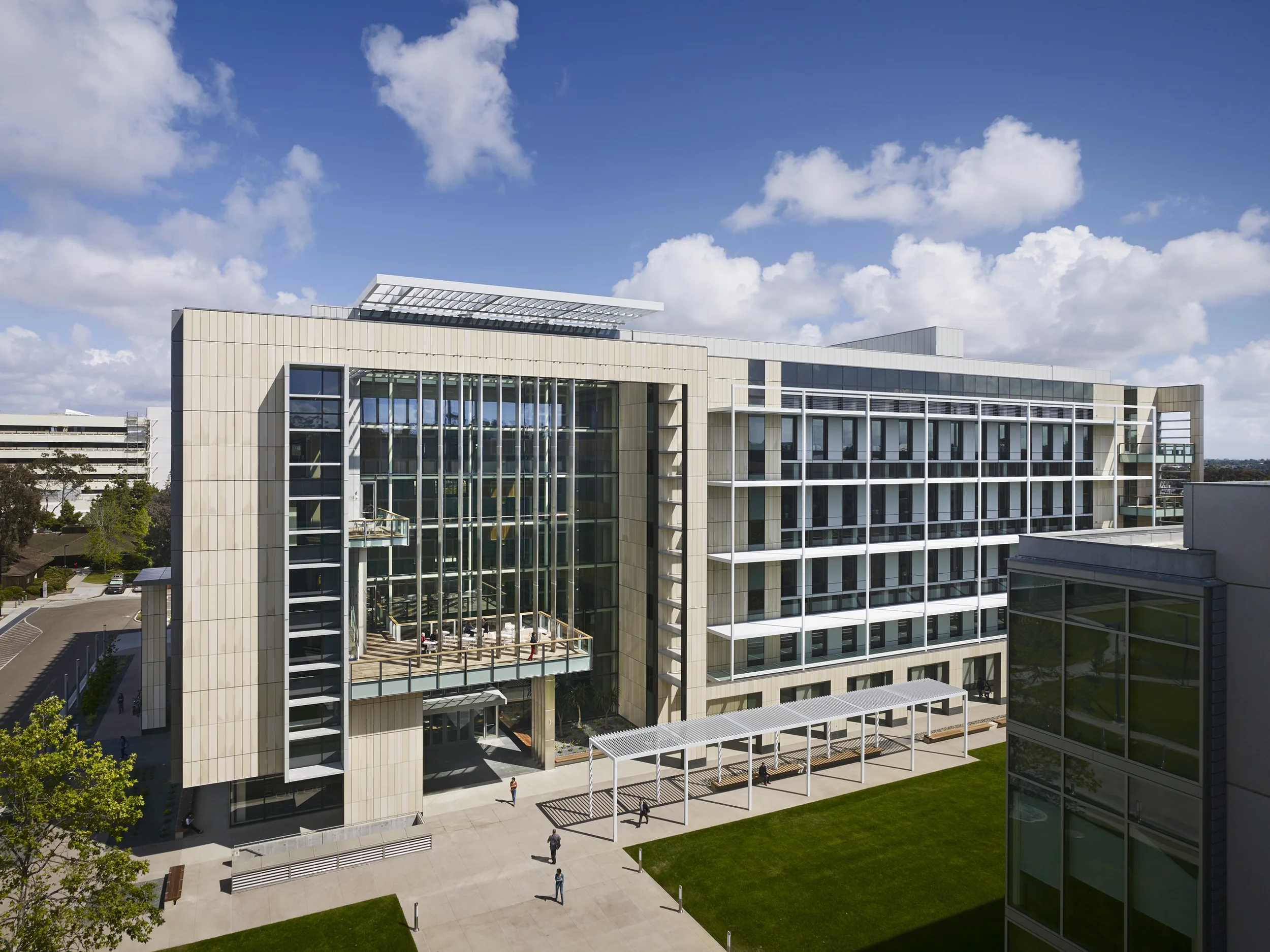  UCSD BioMedical Unit 2  ZGF Architects  San Diego, CA      Return to Projects  