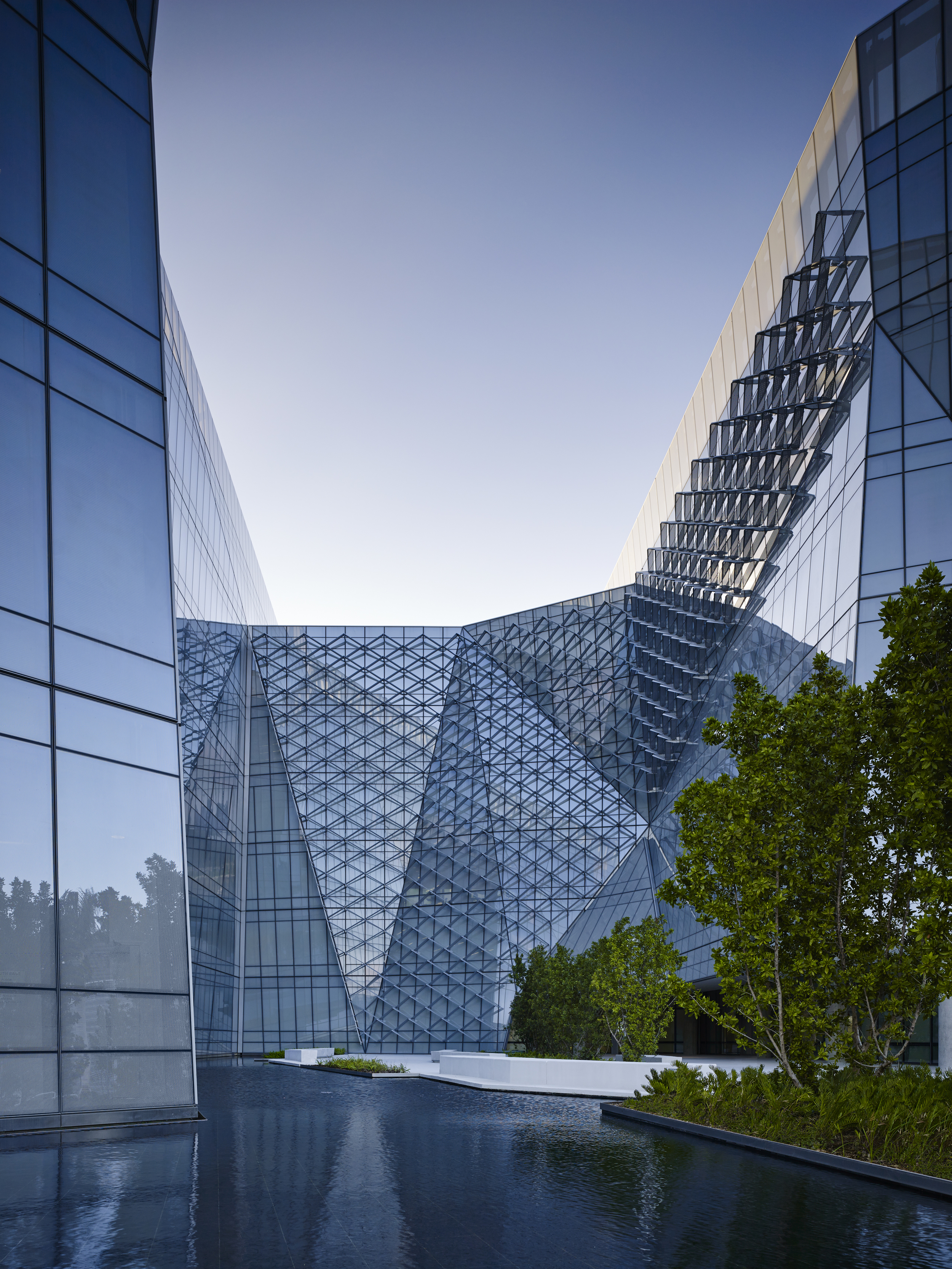  FBI Miami Field Building  Krueck+Sexton Architects  Miramar, FL      View Full Project  