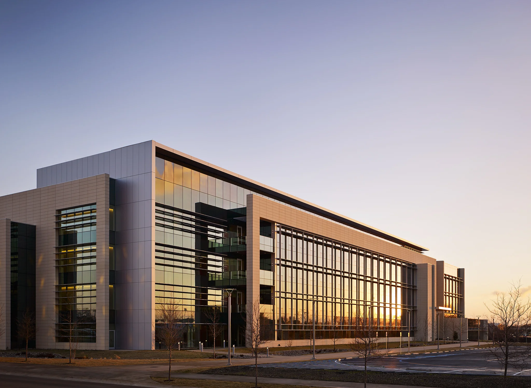 AWARDS IES Illumination Award of Merit PUBLICATIONS Tradeline “University of Texas at Dallas Opens Bioengineering and Sciences Building” UT Dallas News Center "University, Community Leaders Celebrate Opening of Bioengineering, Sciences Building" BioEngineering Sciences Building University of Texas ZGF Architects Dallas, Texas Return to Projects