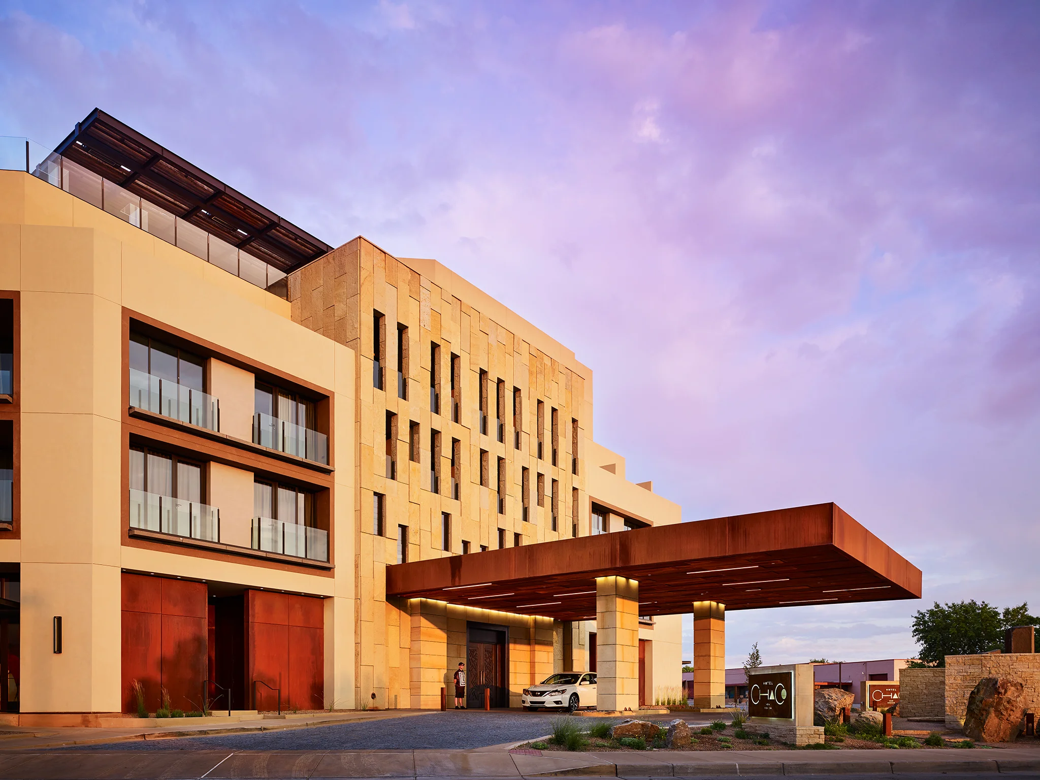 Hotel Chaco Gensler Albuquerque, New Mexico Return to Projects