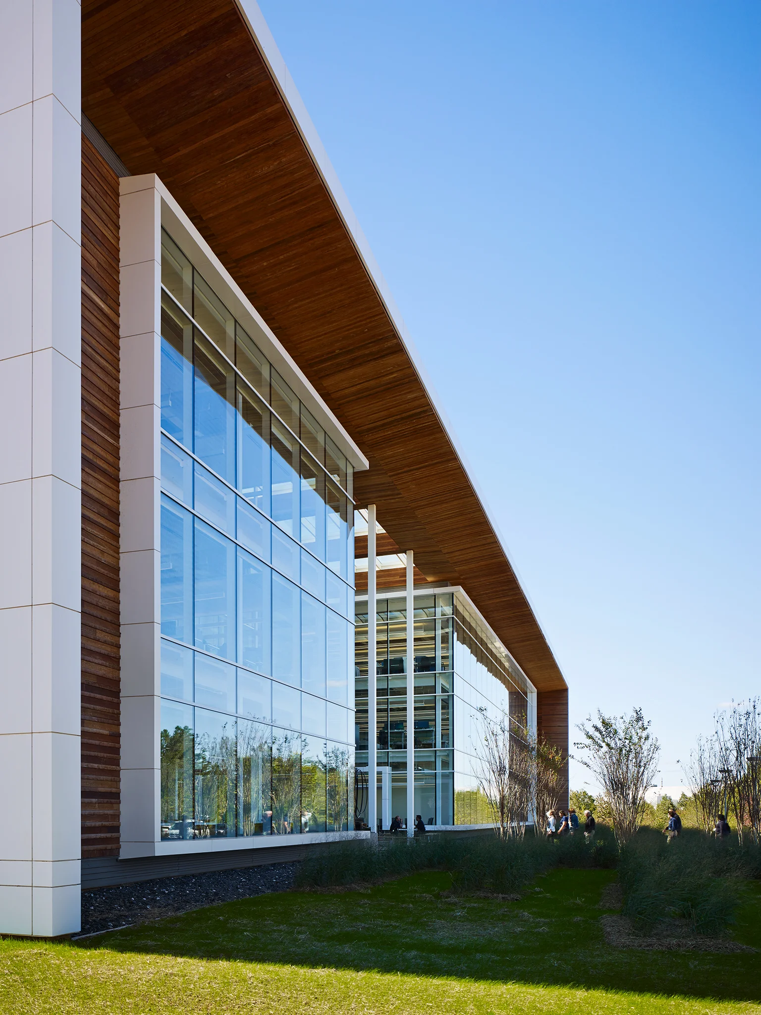AWARDS AIA Georgia 2017 Honor Award BMW Site Operations Center Perkins+Will Spartanburg, South Carolina Return to Projects