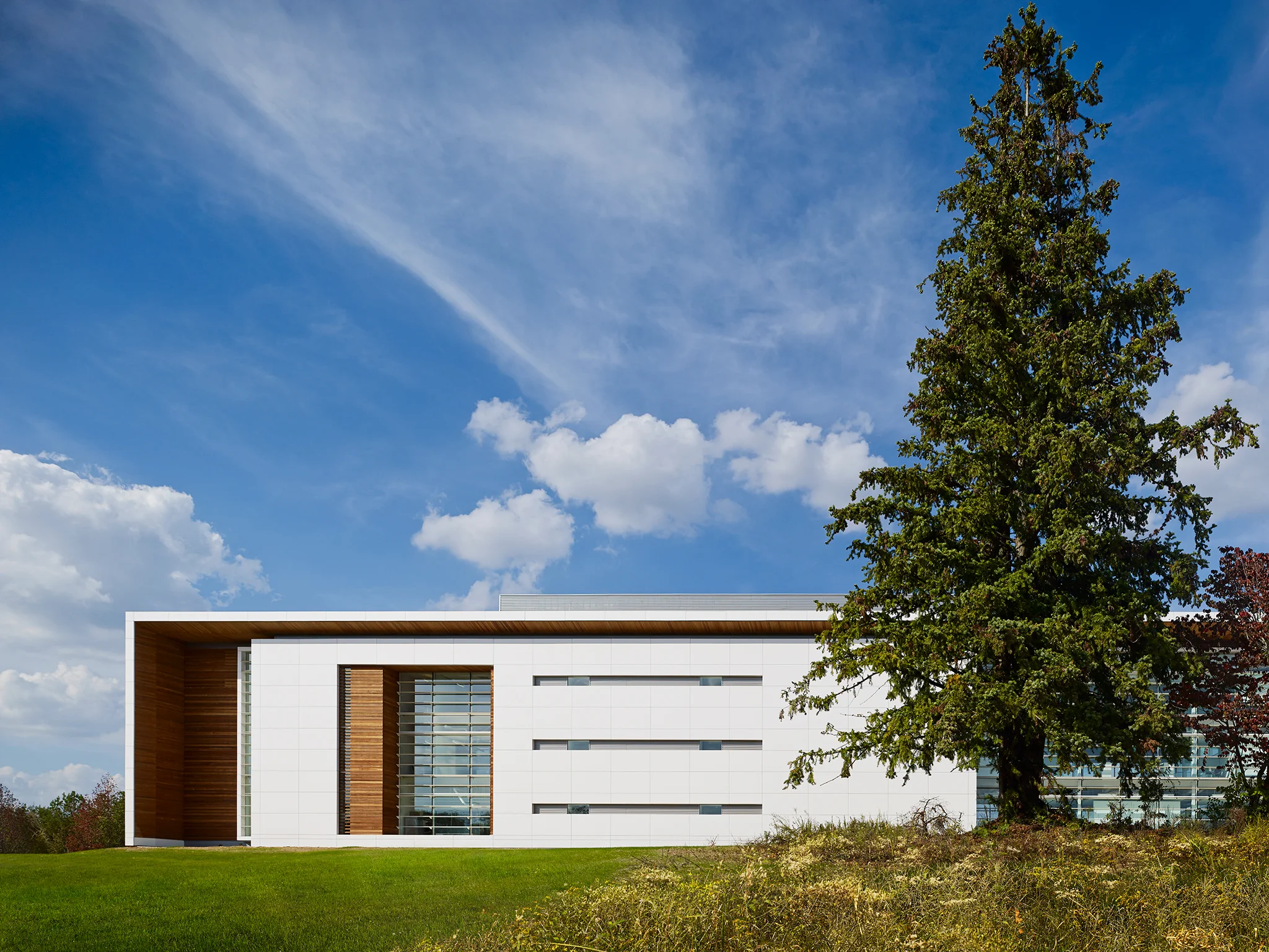 AWARDS AIA Georgia 2017 Honor Award BMW Site Operations Center Perkins+Will Spartanburg, South Carolina Return to Projects