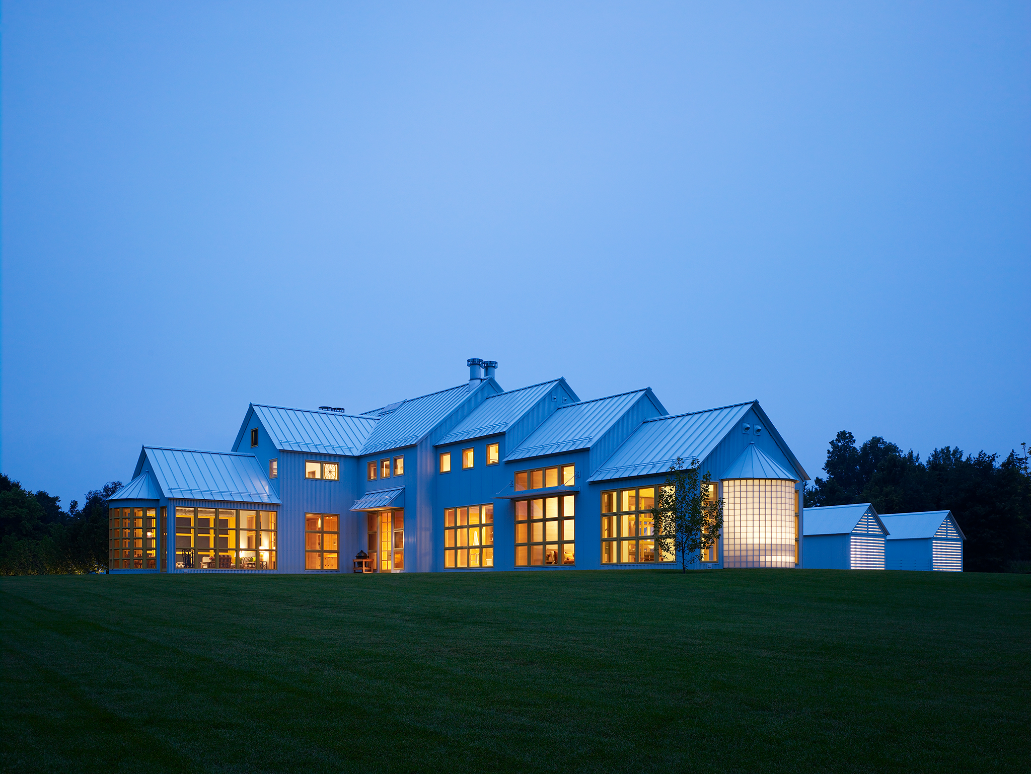  MI Residence  Architectural Digest + Tigerman McCurry  Michigan      Return to Projects  