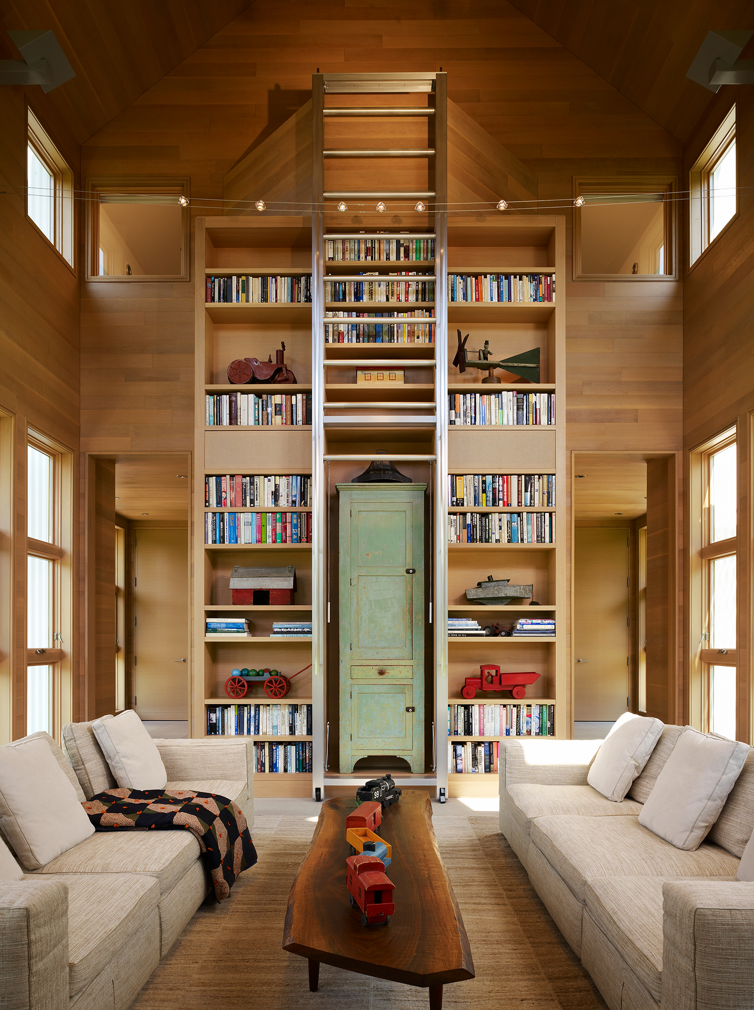  MI Residence  Architectural Digest + Tigerman McCurry  Michigan      Return to Projects  