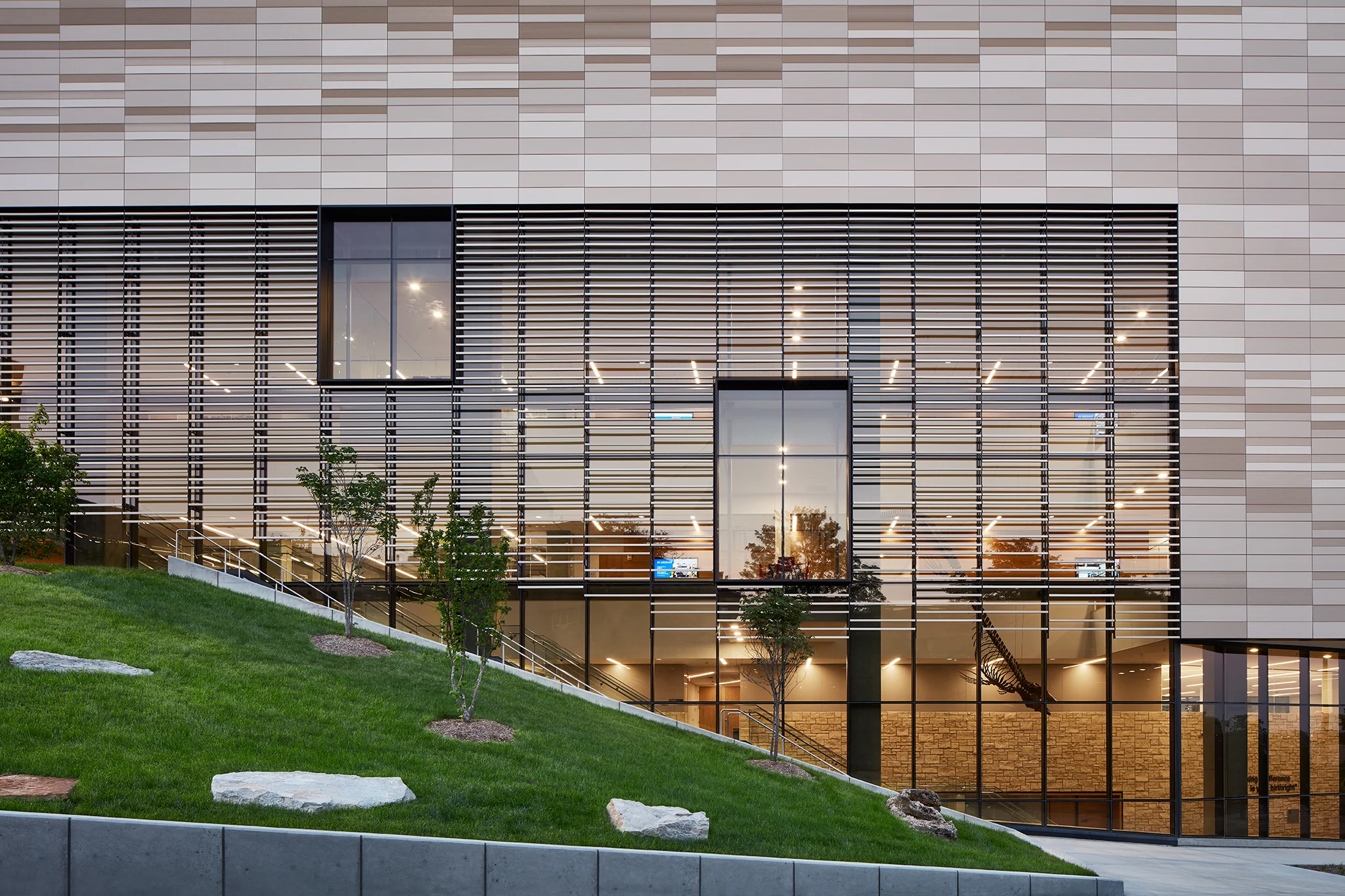 University of Kansas Earth, Energy & Environment Center Gould Evans with Cannon Design Lawrence, KS Return to Projects