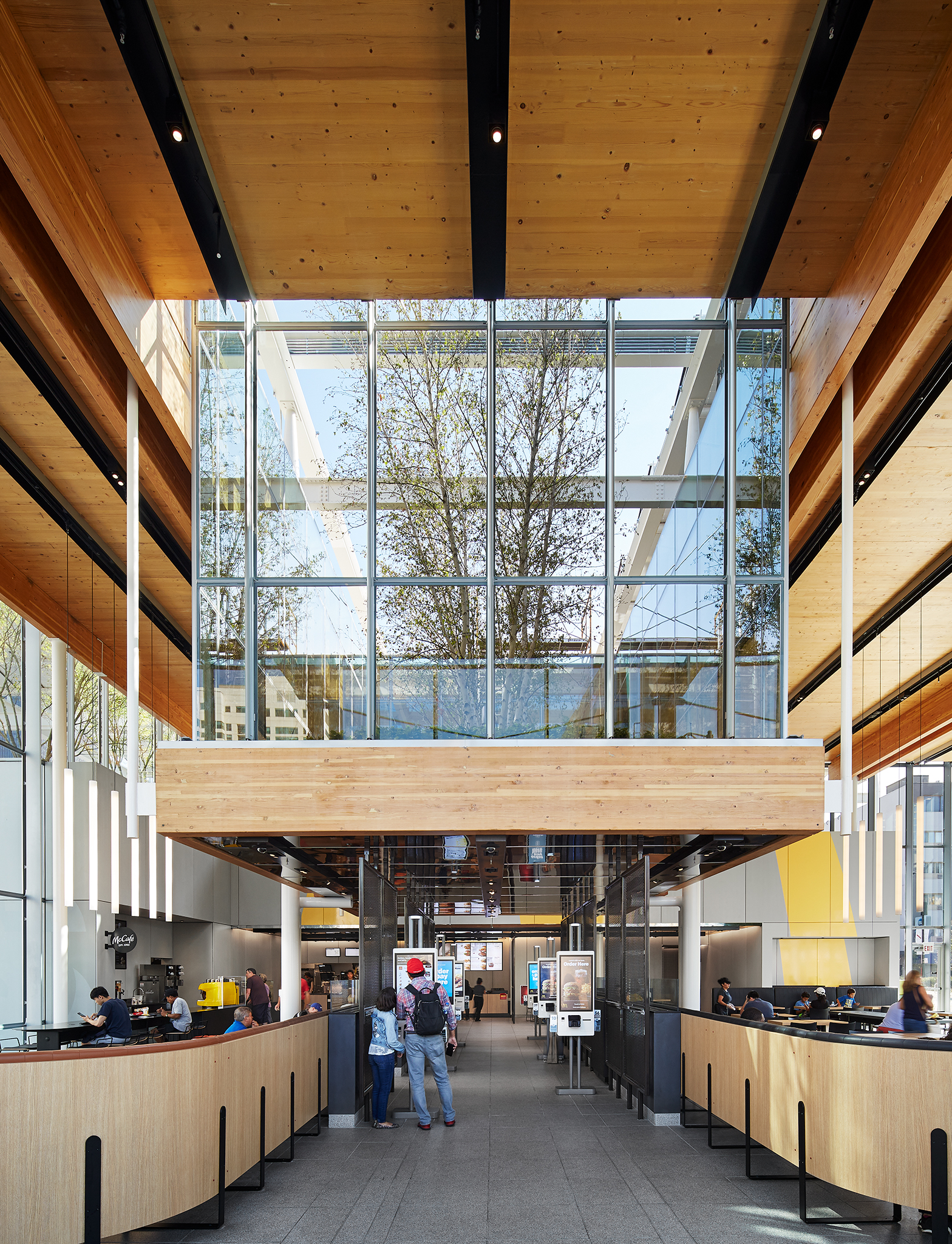  AWARDS    AIA Chicago Design Excellence Awards  2019  - Citation of Merit - Distinguished Building Award    McDonald’s Chicago Flagship  Ross Barney Architects  Chicago, IL     Return to Projects  