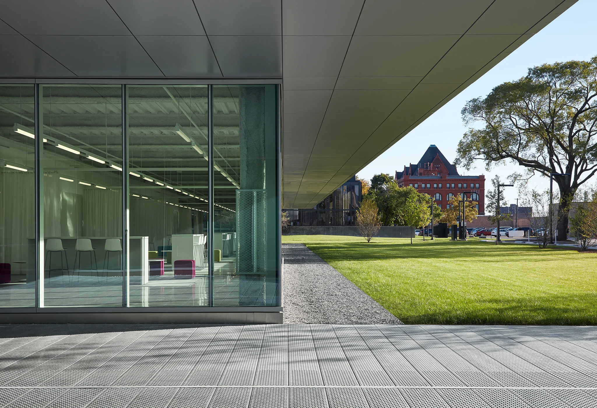 PUBLICATIONS Architectural Record , “Ed Kaplan Family Institute for Innovation and Tech Entrepreneurship by John Ronan Architects” IIT Innovation Center John Ronan Architects Chicago, IL Return to Projects