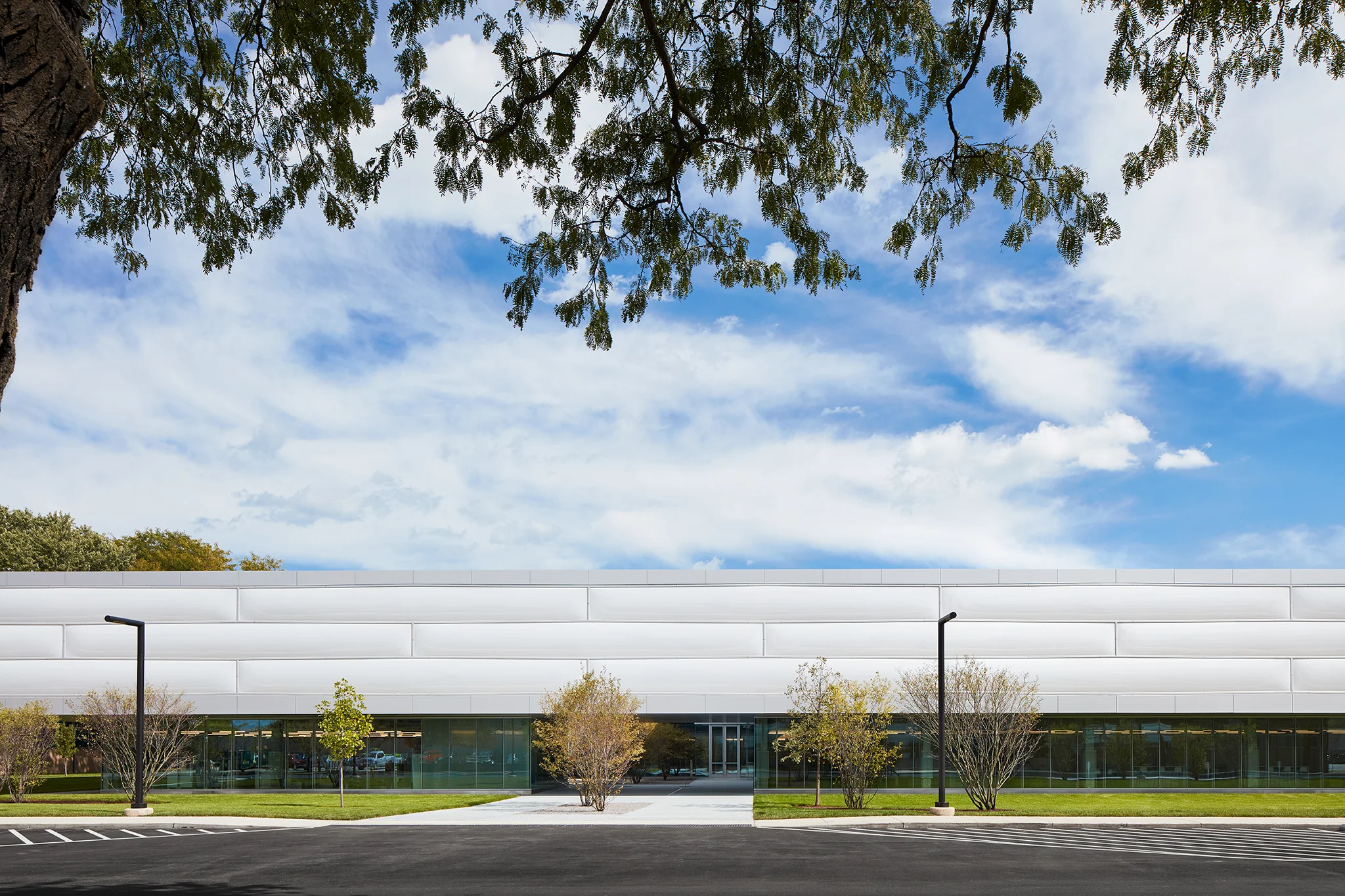 PUBLICATIONS Architectural Record , “Ed Kaplan Family Institute for Innovation and Tech Entrepreneurship by John Ronan Architects” IIT Innovation Center John Ronan Architects Chicago, IL Return to Projects