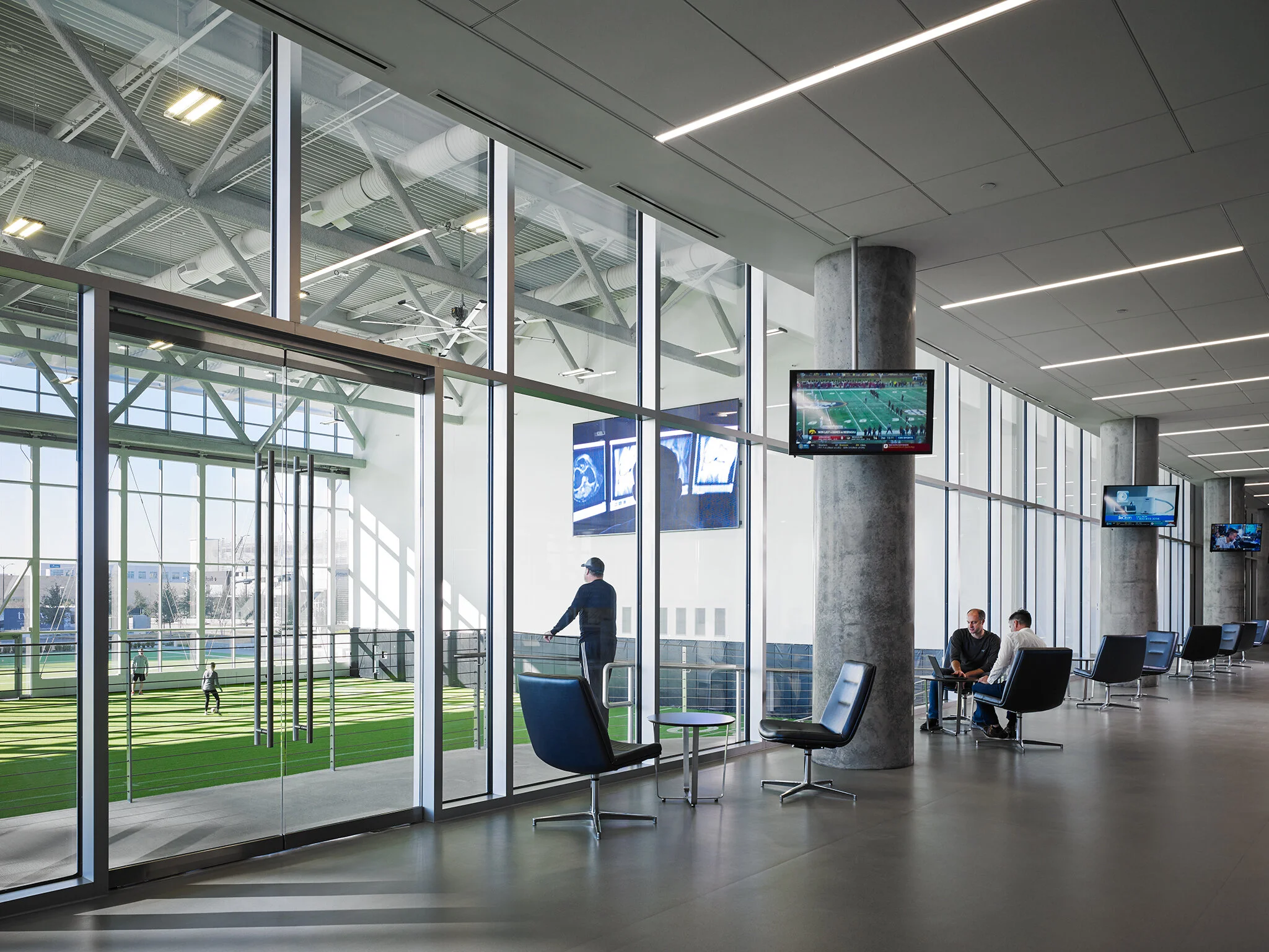 AWARDS Honor Award, AIA Dallas, 2019 Healthcare Environment Award, Health and Wellness Facility, Contract Magazine, 2019 Baylor Scott & White Sports Therapy & Research at The Star Perkins+Will Frisco, Texas Nick Merrick