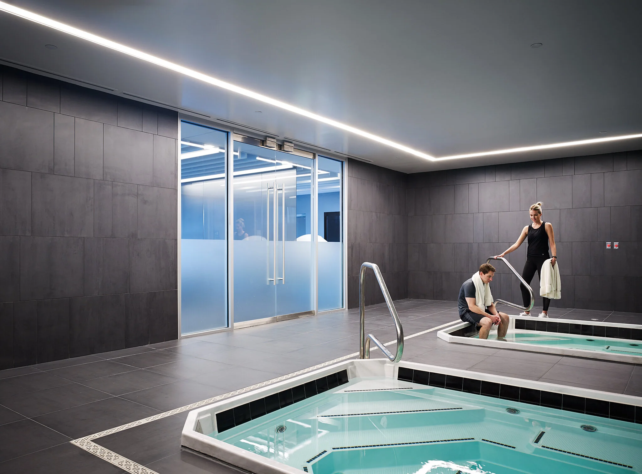 AWARDS Honor Award, AIA Dallas, 2019 Healthcare Environment Award, Health and Wellness Facility, Contract Magazine, 2019 Baylor Scott & White Sports Therapy & Research at The Star Perkins+Will Frisco, Texas Nick Merrick