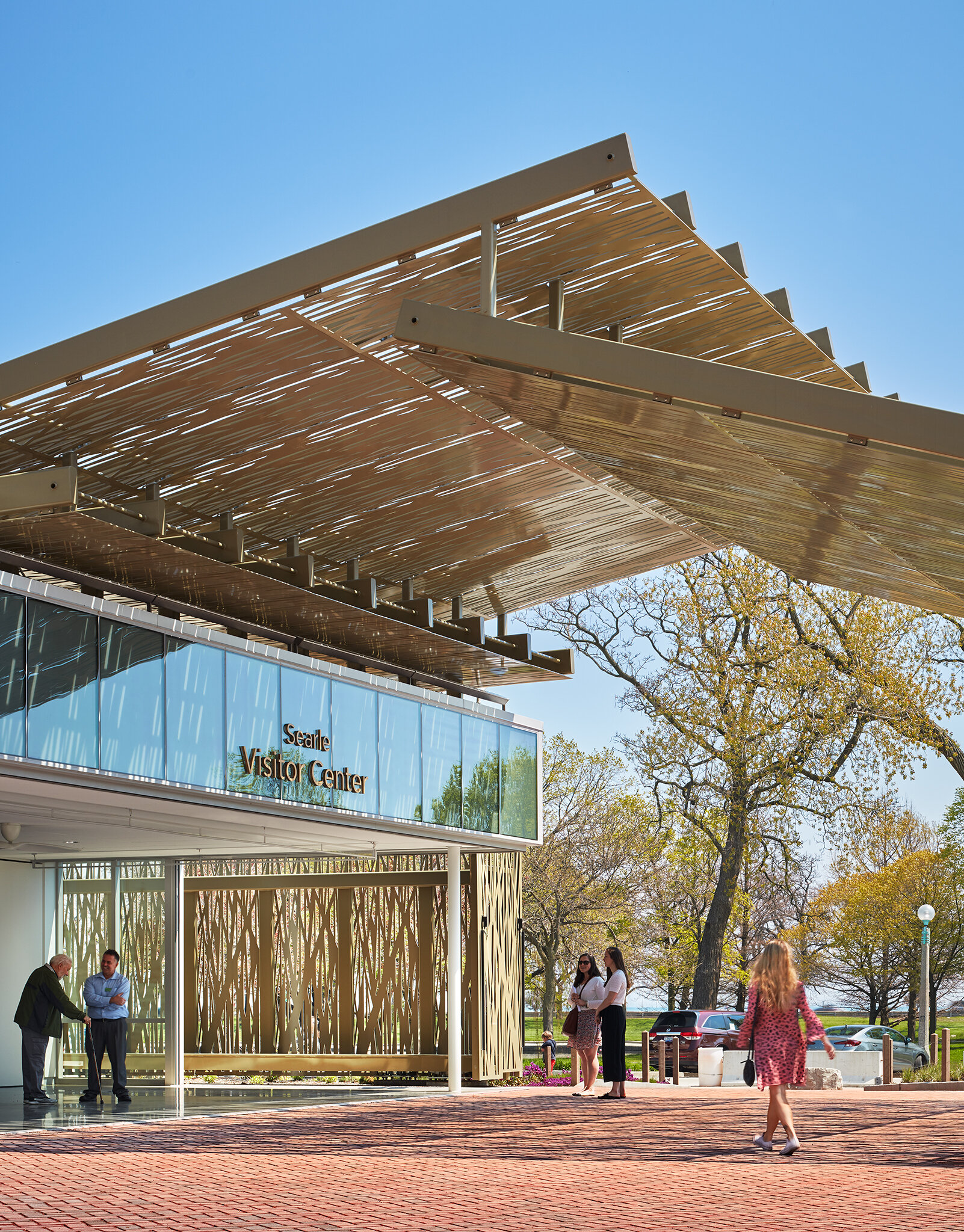  AWARDS  Chicago Athenaeum, American Architecture Award, 2021    Lincoln Park Zoo  Ross Barney Architects  Chicago, IL     Return to Projects  