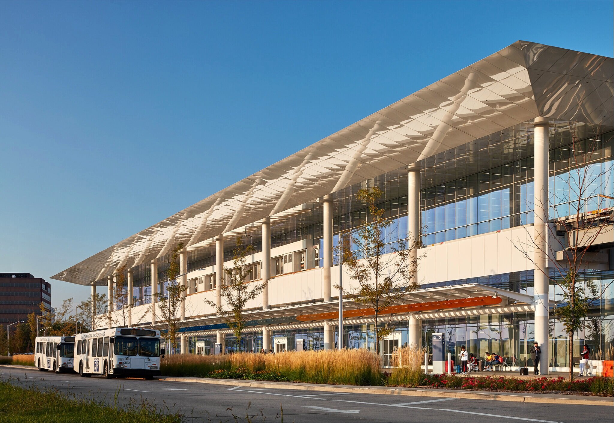  O’Hare Consolidated Car Rental Facility  Ross Barney Architects  Chicago, IL     Return to Projects  