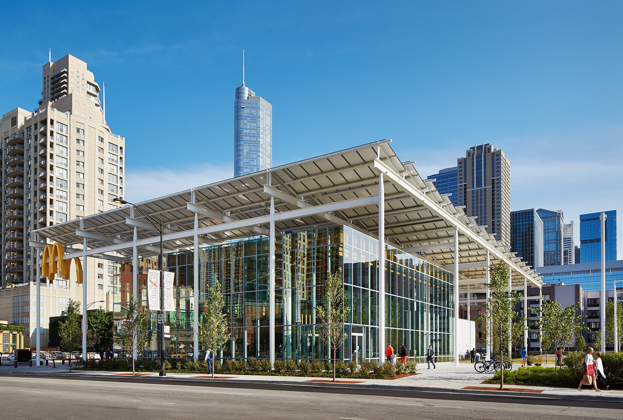  AWARDS    AIA Chicago Design Excellence Awards  2019  - Citation of Merit - Distinguished Building Award    McDonald’s Chicago Flagship  Ross Barney Architects  Chicago, IL     Return to Projects  