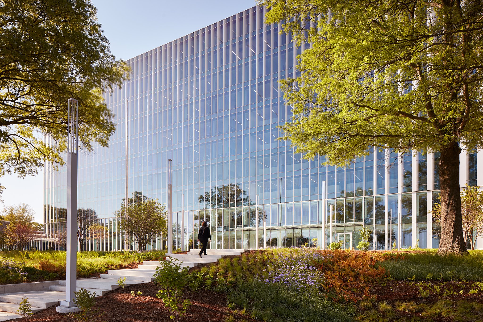  AWARDS  AIA Minnesota, Honor Award, 2021    Altmeyer Building, Social Security Headquarters - Baltimore  HGA / Snow Kreilich Architects  Woodlawn, MD     View Project  