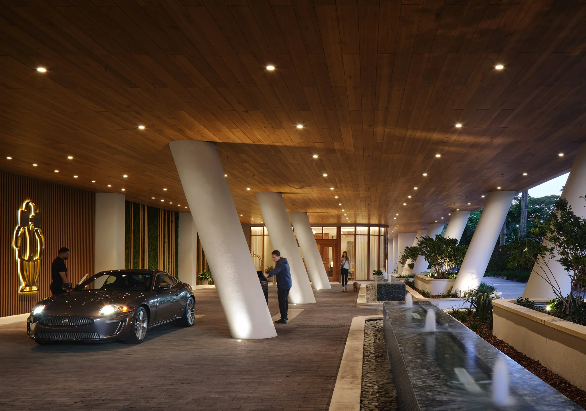  Mr. C Residences - Coconut Grove  Arquitectonica  Maimi, FL     Return to Projects  