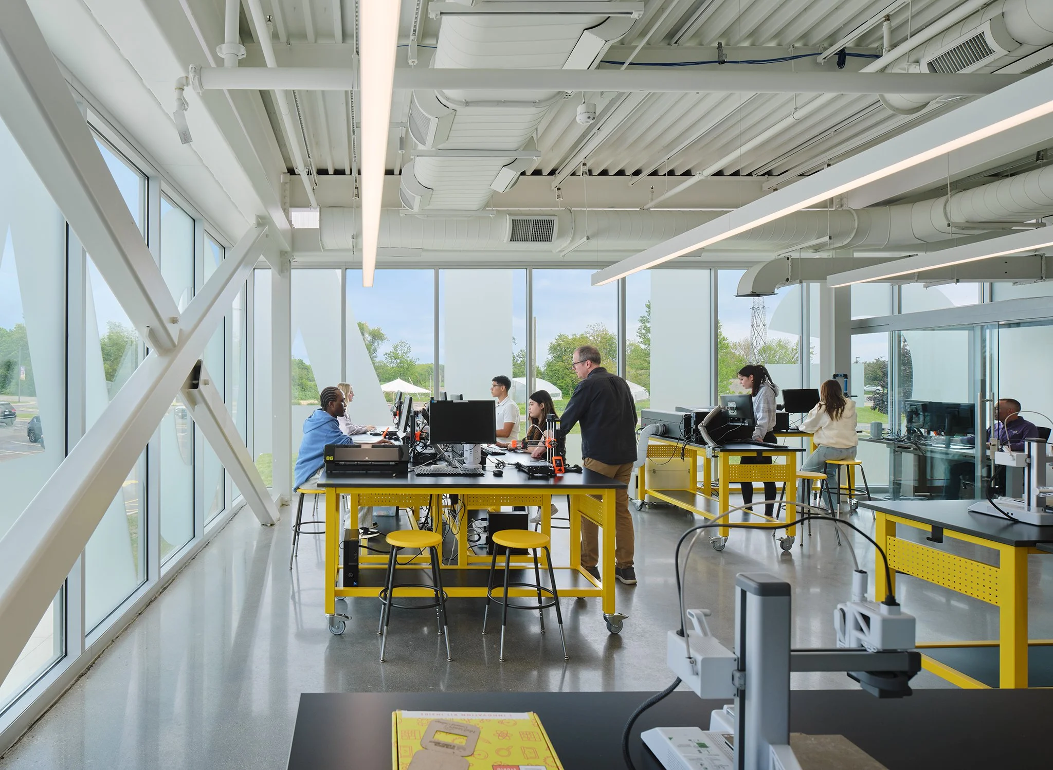  Foglia Center for Advanced Technology and Innovation  Ross Barney Architects  Crystal Lake, IL     Return to Projects  