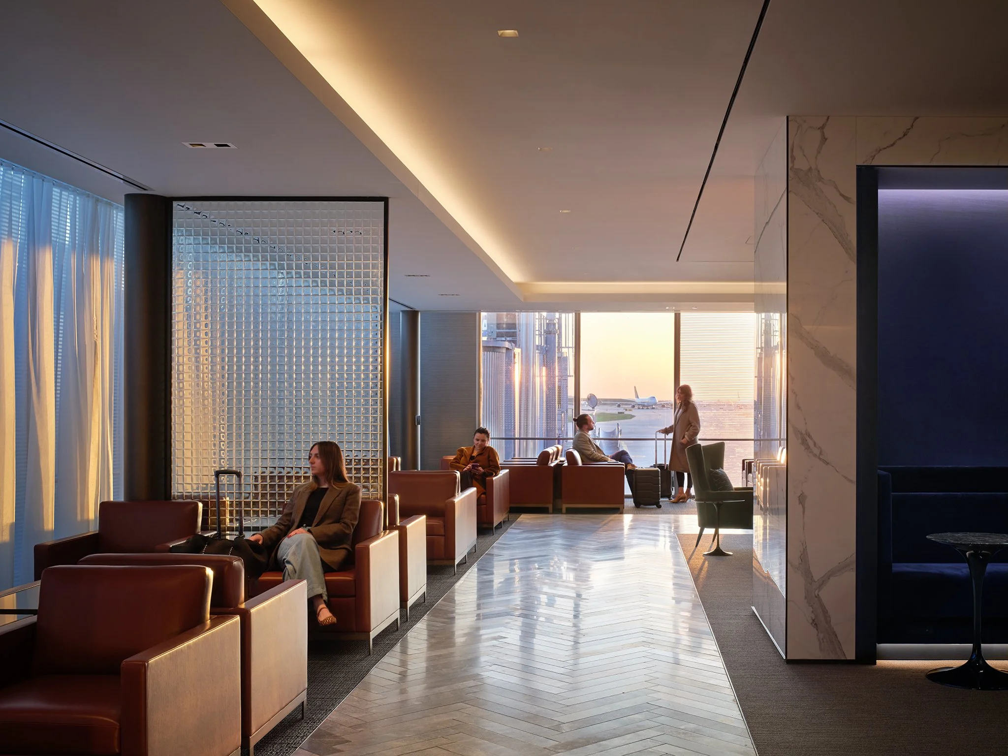  United Polaris Lounge  SCB  Chicago O'Hare International Airport  Chicago. IL     Return to Projects  