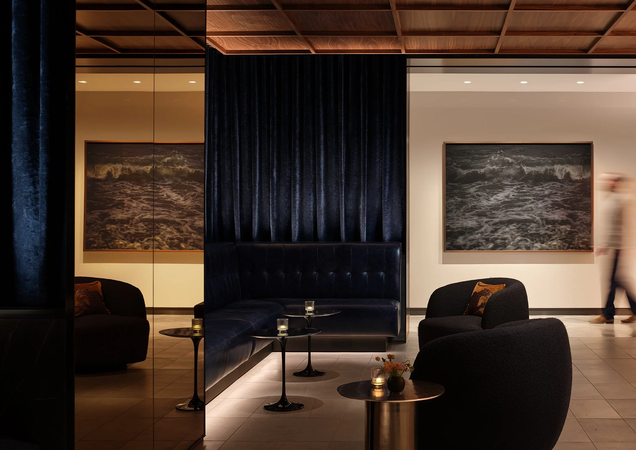  United Polaris Lounge  SCB  Chicago O'Hare International Airport  Chicago. IL     Return to Projects  