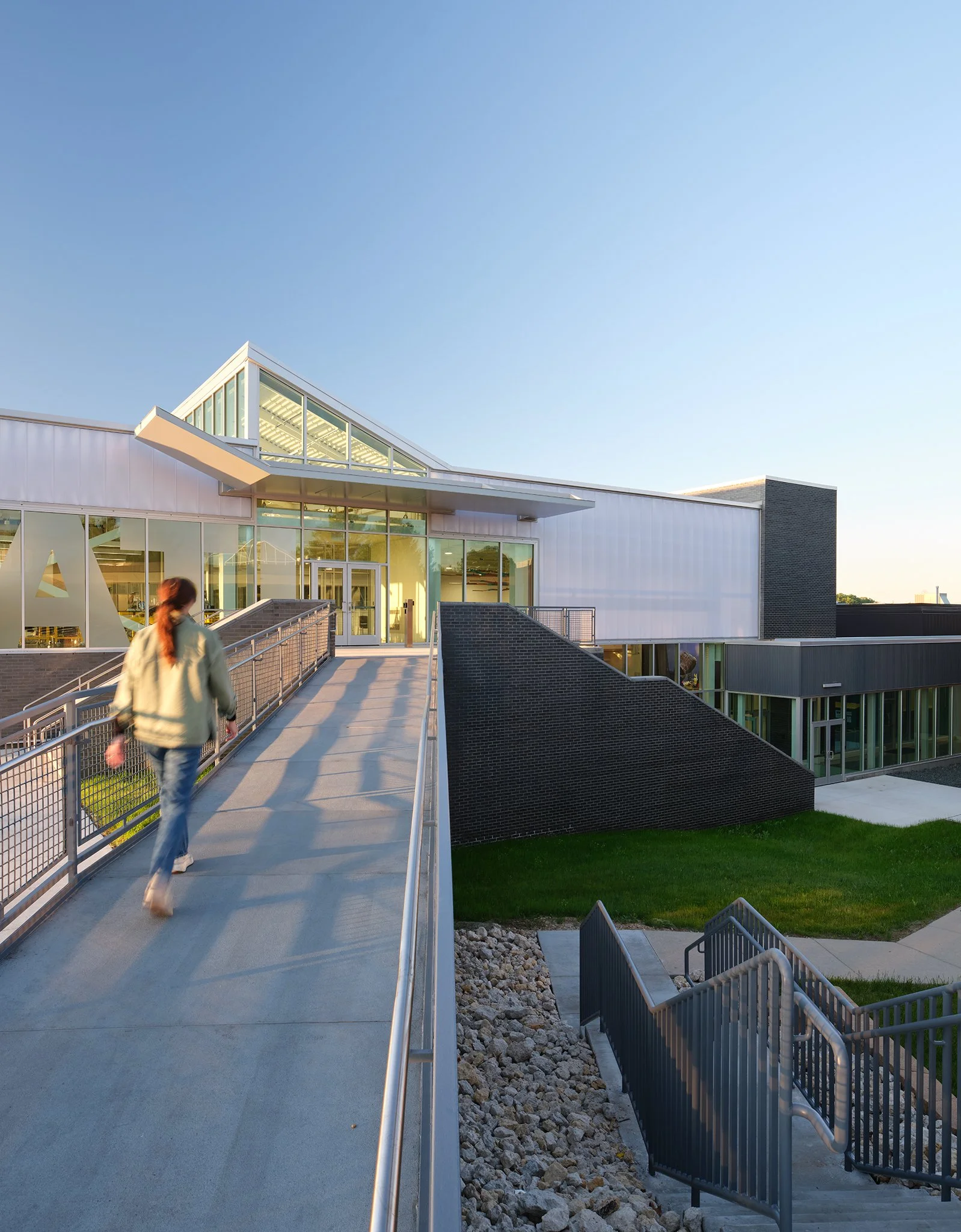  Foglia Center for Advanced Technology and Innovation  Ross Barney Architects  Crystal Lake, IL     Return to Projects  