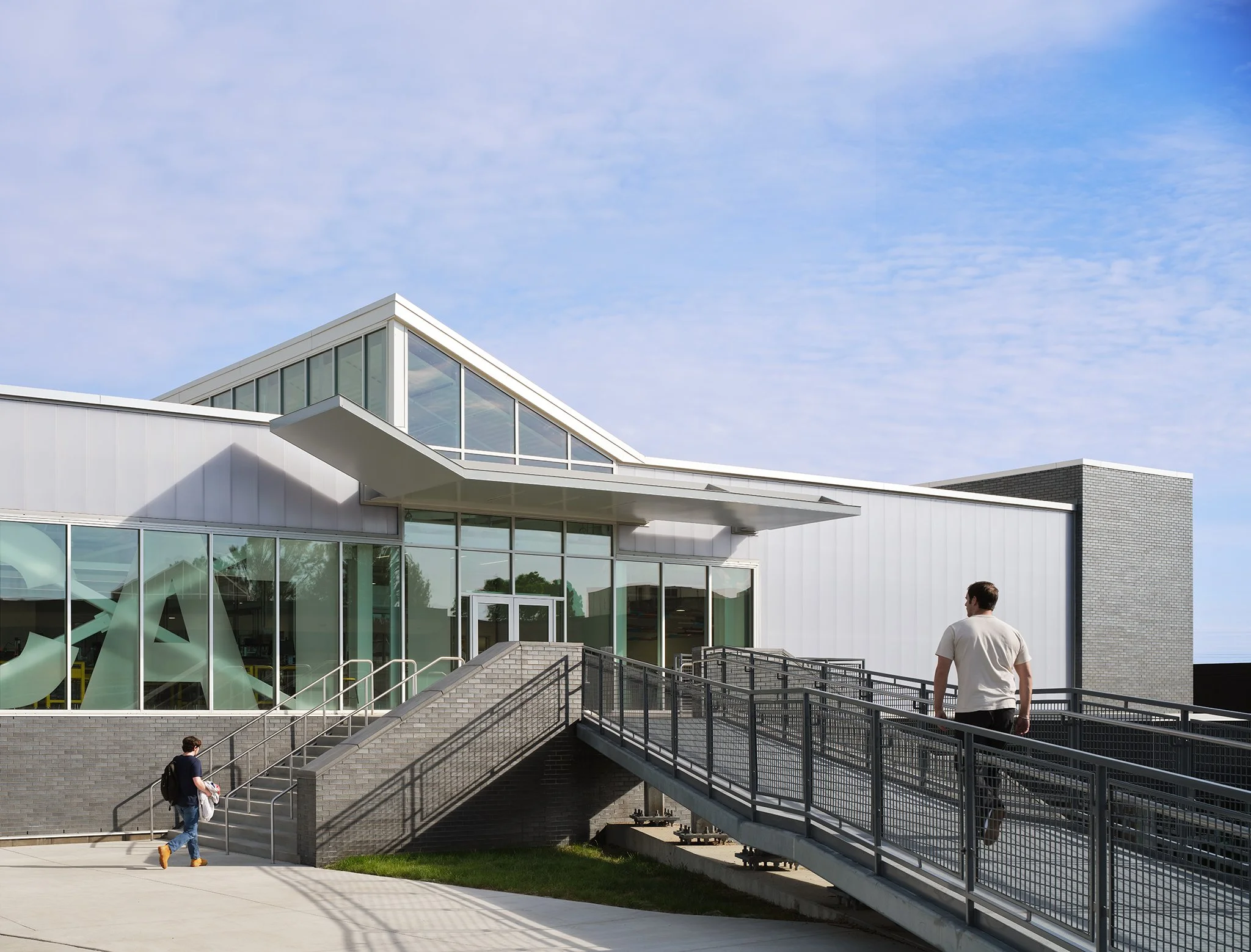  Foglia Center for Advanced Technology and Innovation  Ross Barney Architects  Crystal Lake, IL     Return to Projects  