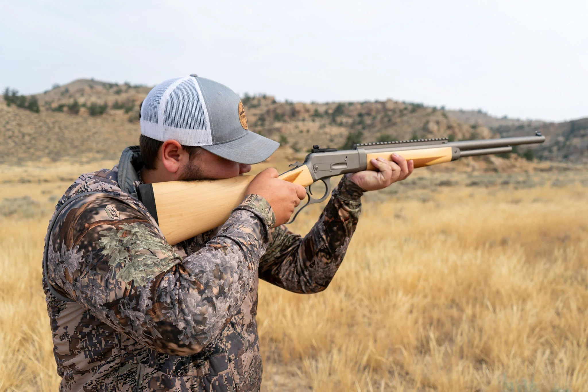 M8922-12_Outdoor_Profile_Shooting_DSC03073 Web Res.jpg