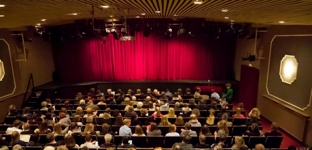 Theater an der Marschnerstrasse 2.jpg