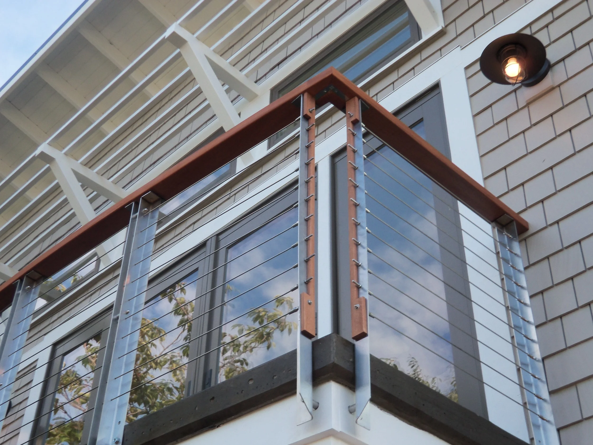  Brushed stainless railing posts. 