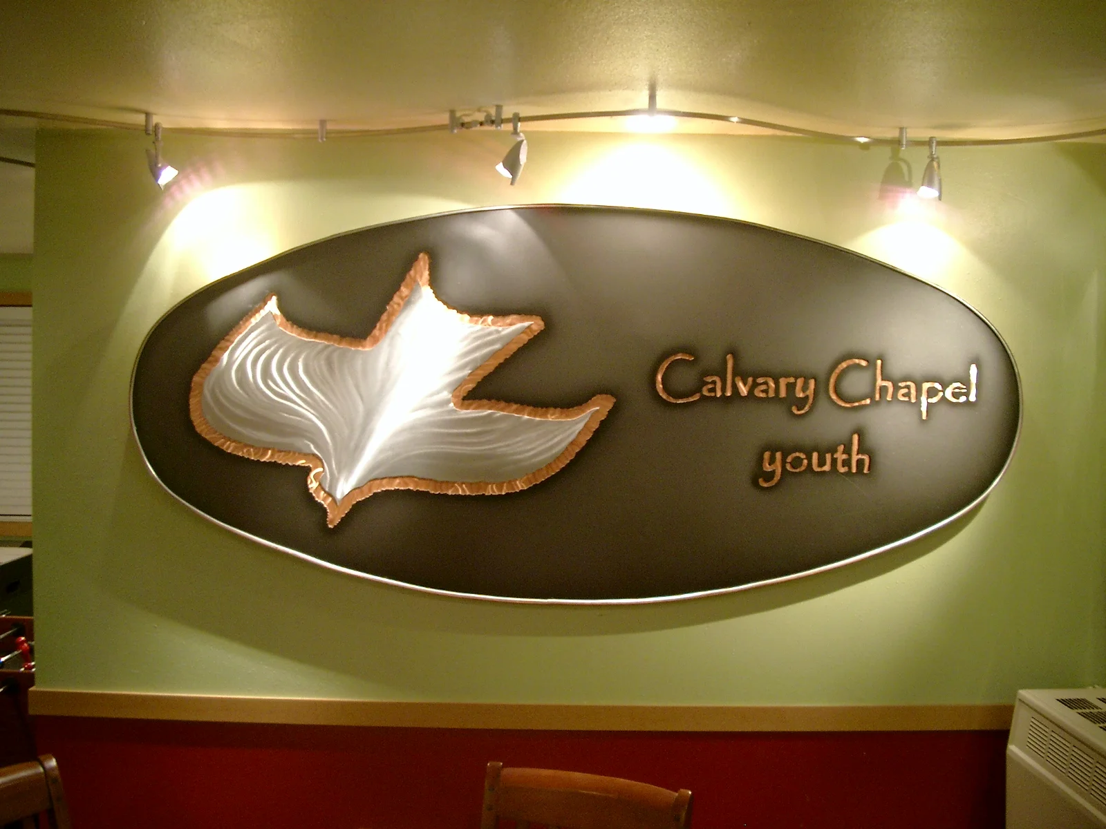  Aluminum, copper, steel, paint. 