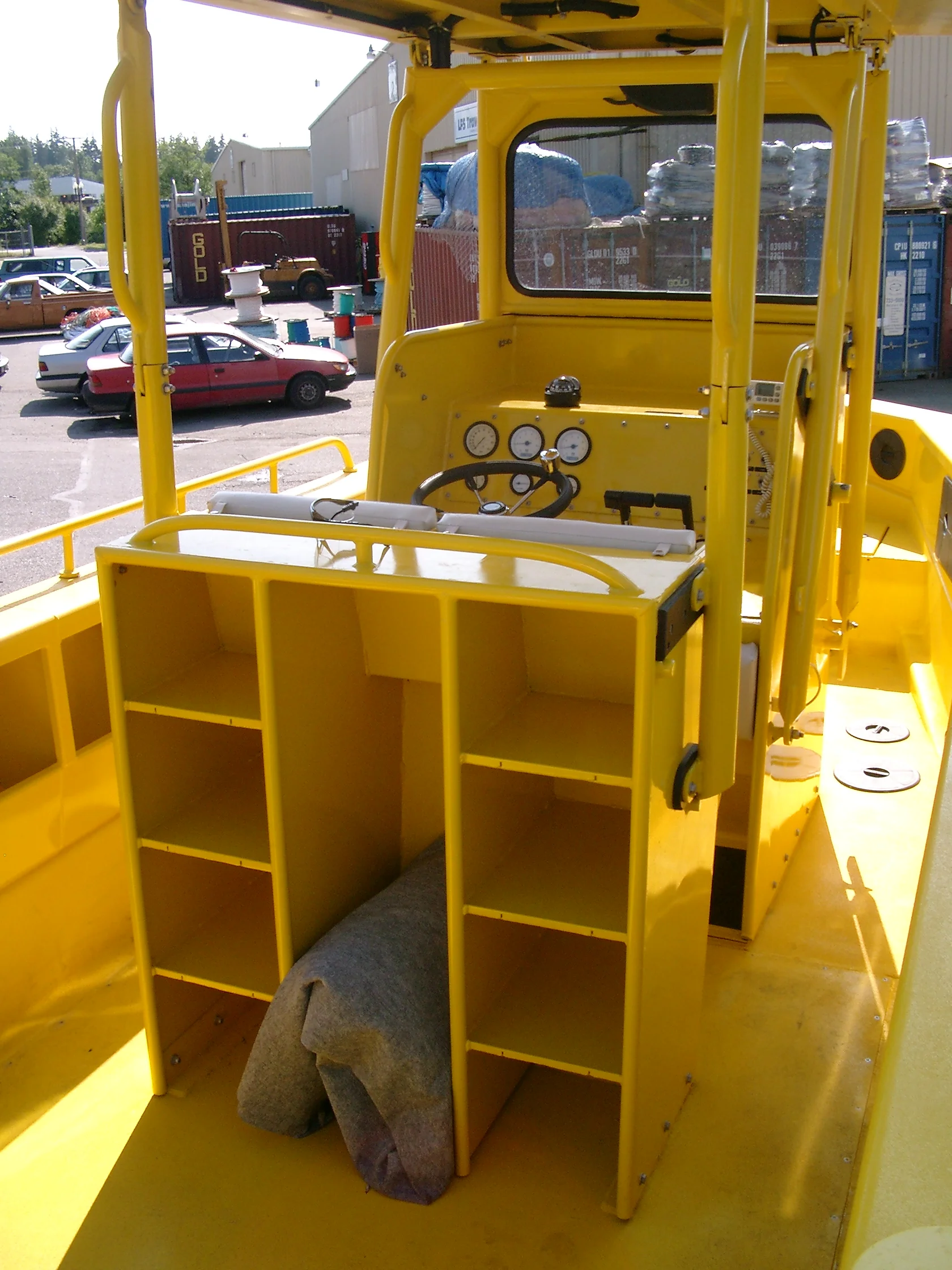  Ammo storage left and right.  Center area M-16 rack. 