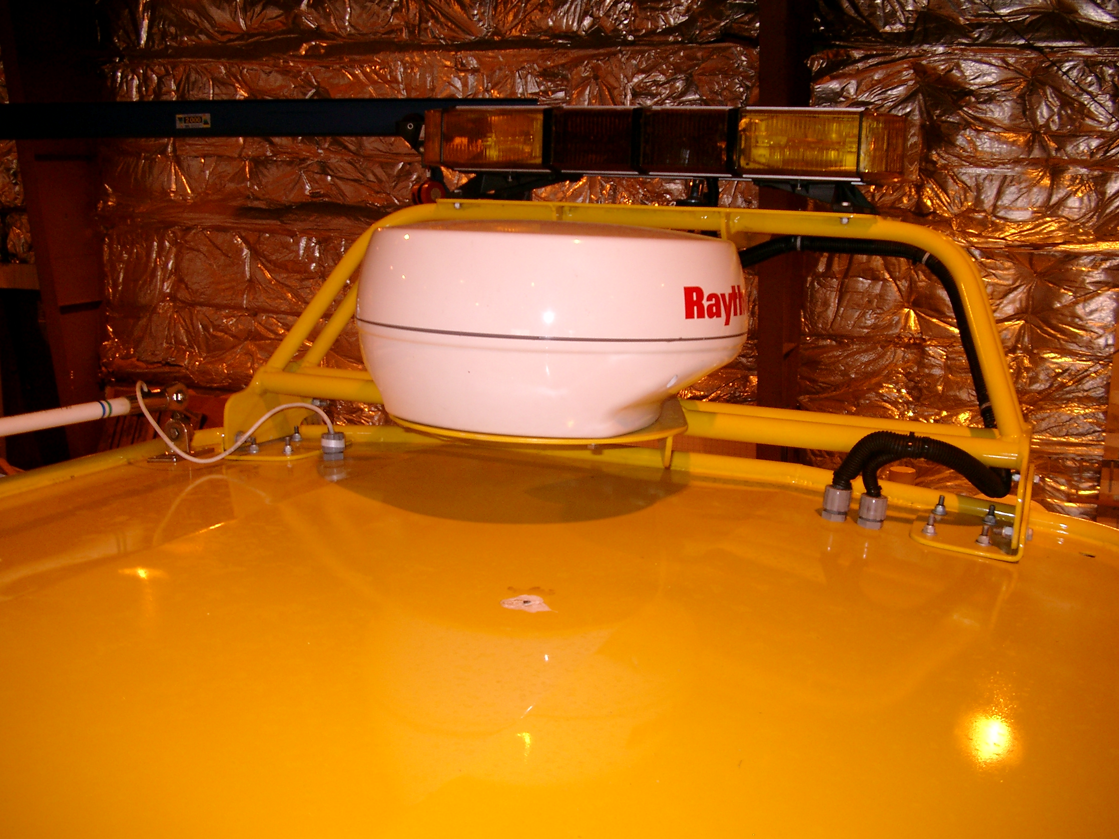  Foldable radar arch. 