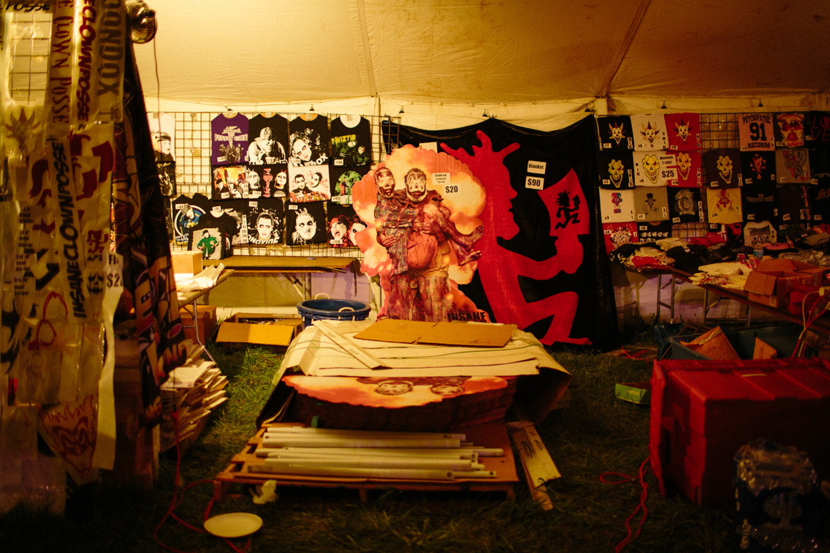 45bd12684aaf8521-Gathering-41.jpg