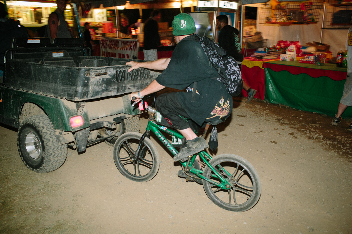 48990b79d5271bf2-Gathering-40.jpg