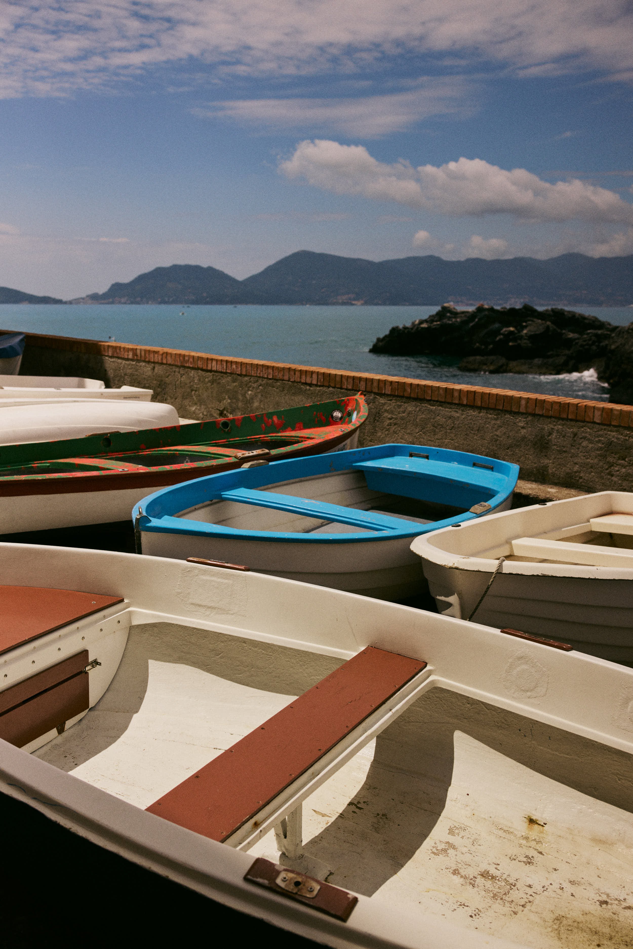 Social_Day03_01_Liguria_Italy_Overlook_Textures_3870.jpg