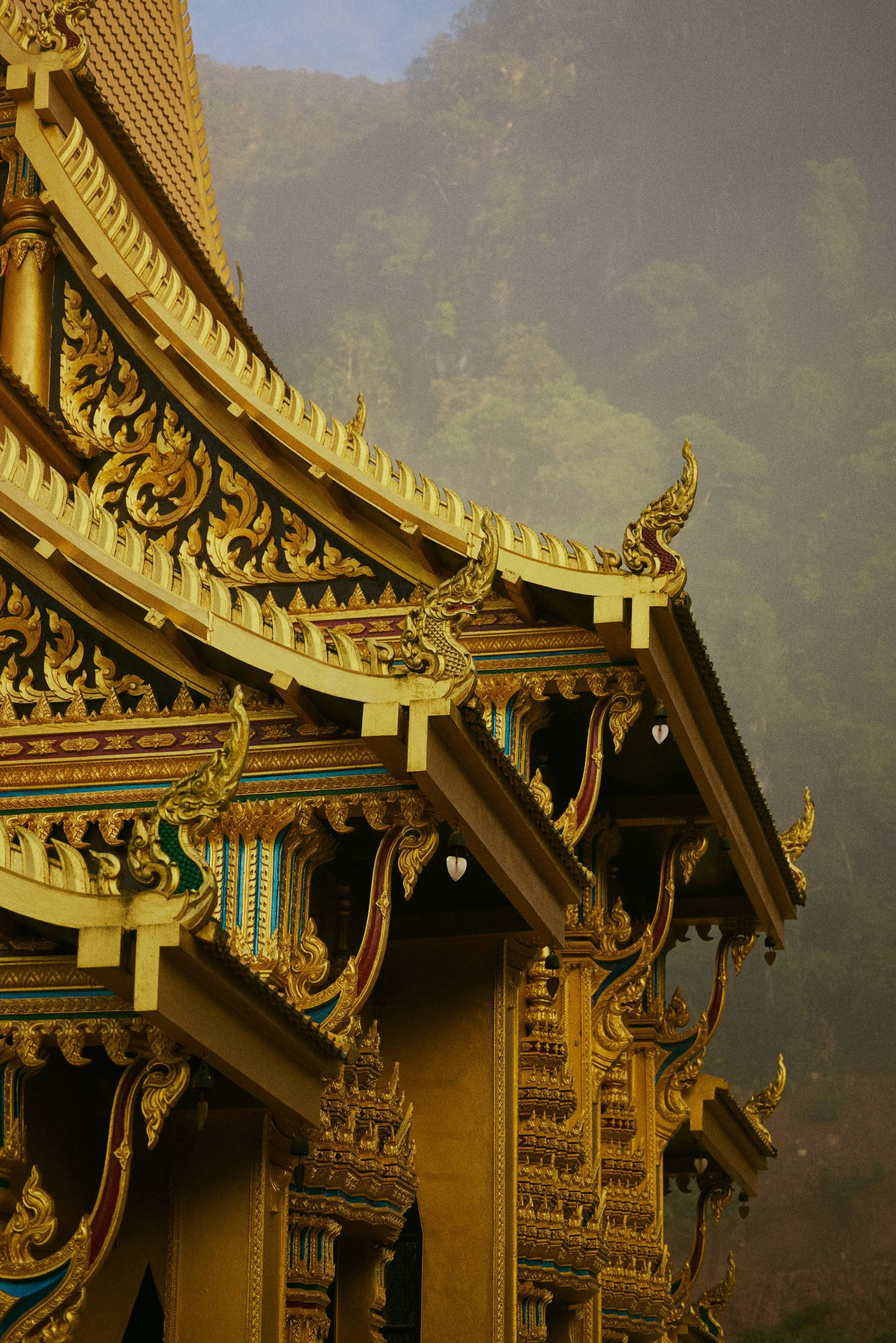 Social_Day08_01_Thailand_Phuket_Temple_Textures_11600.jpg