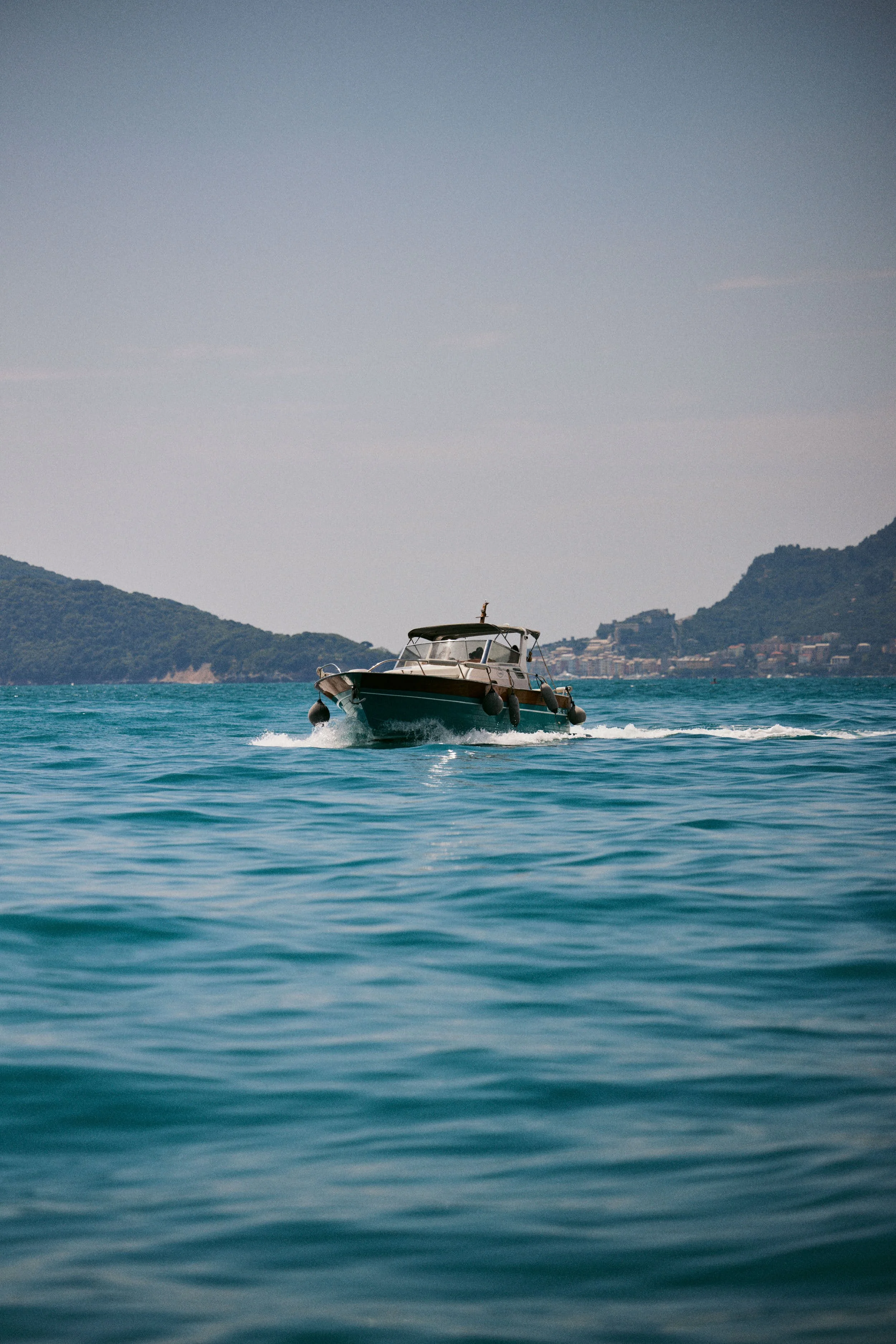 Social_Day03_05_Liguria_Italy_Overlook_Boat_Sarah_PsA_6328.jpg