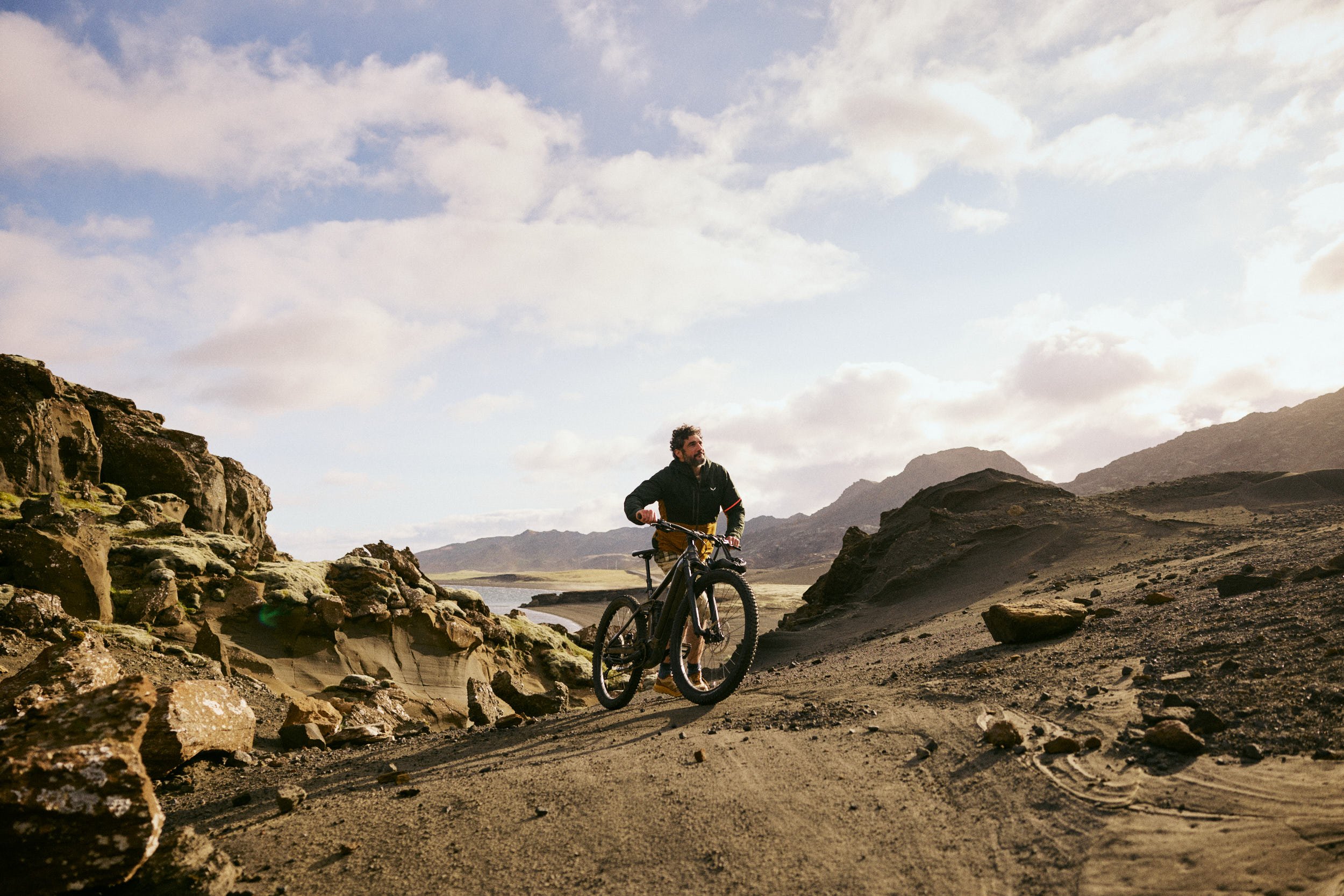 Social_Day05_02_Iceland_Fjord_Biking_Ricky_PSA2_8887.jpg