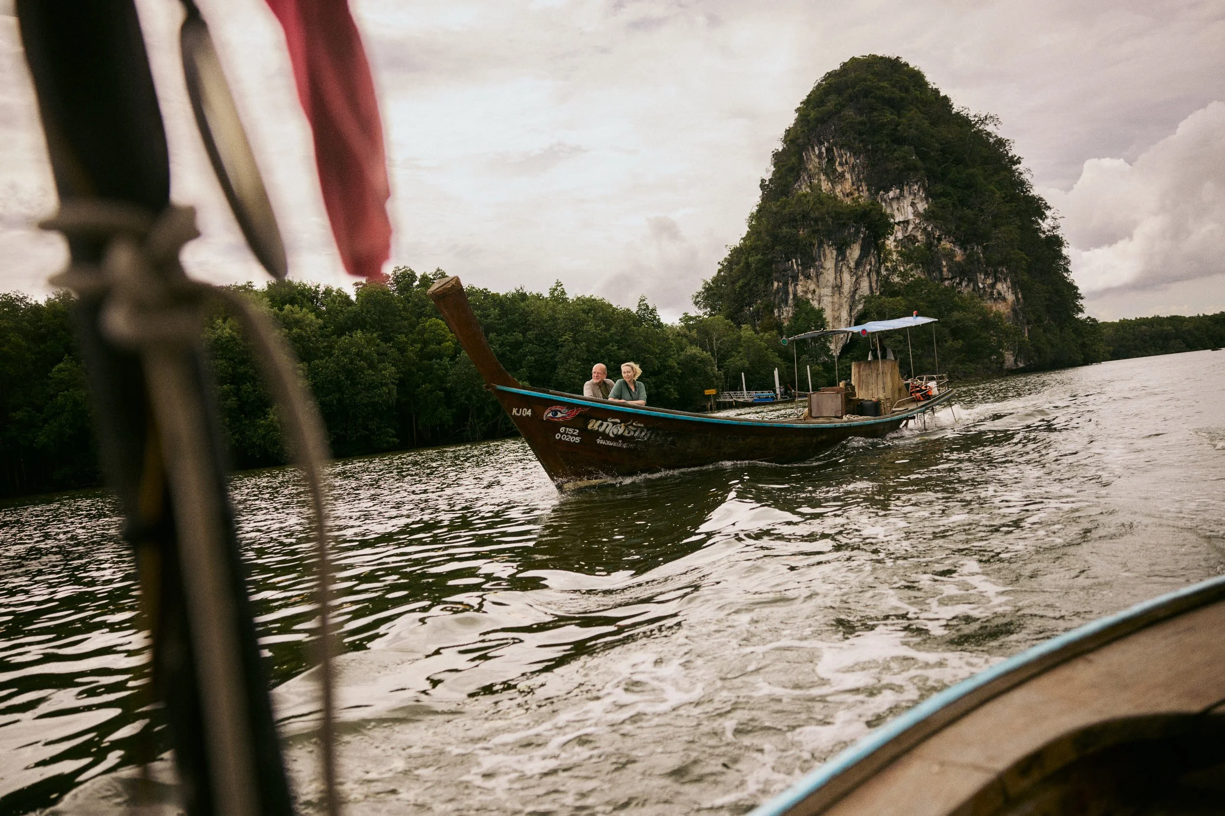 Social_Day09_02_Thailand_Krabi_Mangrove_RiverBoat_Sarah_PsA_16682.jpg
