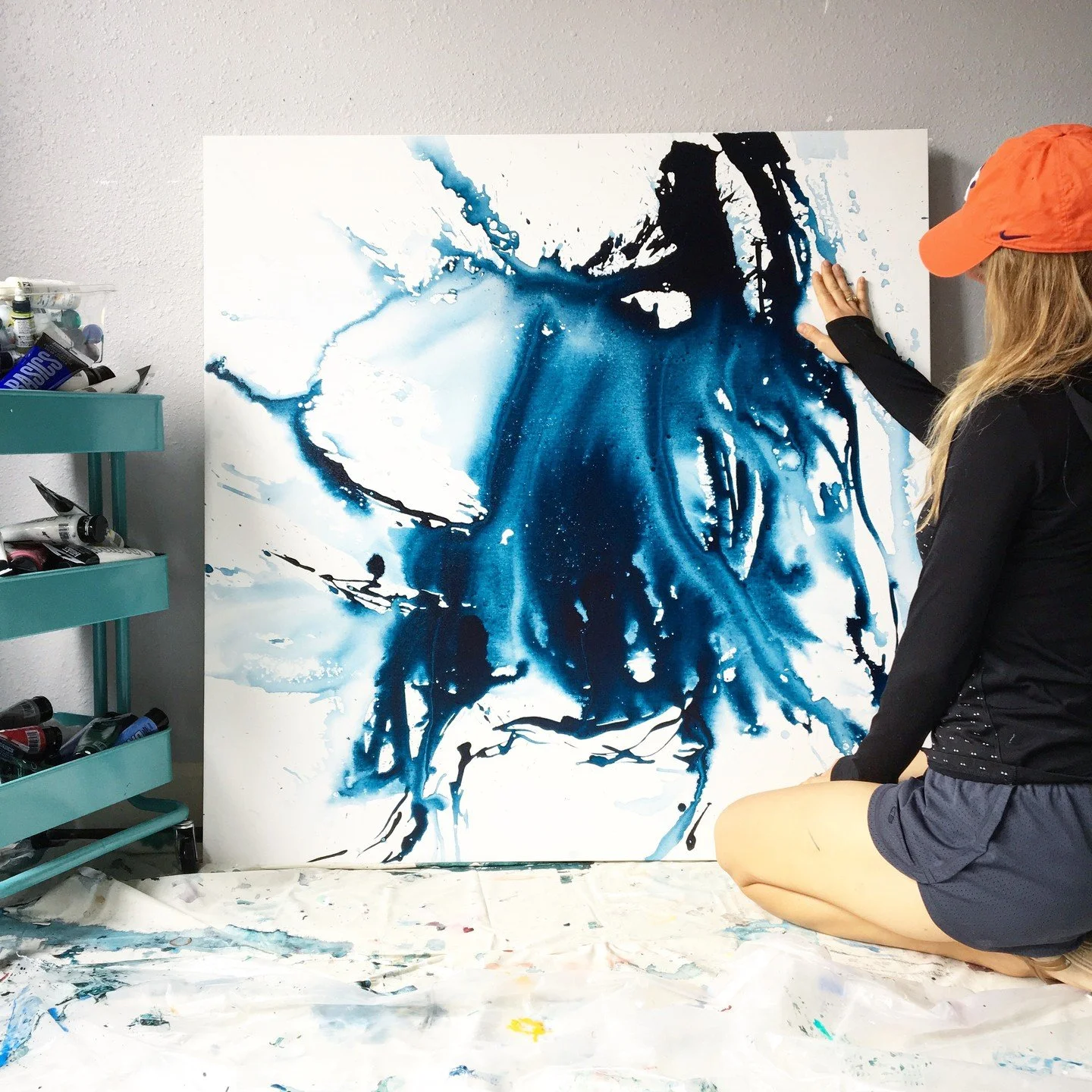 Bold blues, fluid lines, and the unapologetic beauty of letting paint move freely. This piece brings the same energy as ocean waves meeting modern interiors&mdash;statement-making yet effortlessly at home. 💙🩵🤍