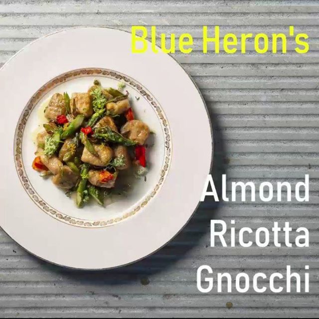 What to cook for your #vegan or #veggie date on #ValentinesDay2019? How about the @BlueHeronCheese Roasted Carrot & Almond Ricotta #Gnocchi with vegan Beurre Blanc? Perfect comfort food for a snowy #Vancouver week. While there's a bit of work involved it's a well known fact that #homemade is sexier!