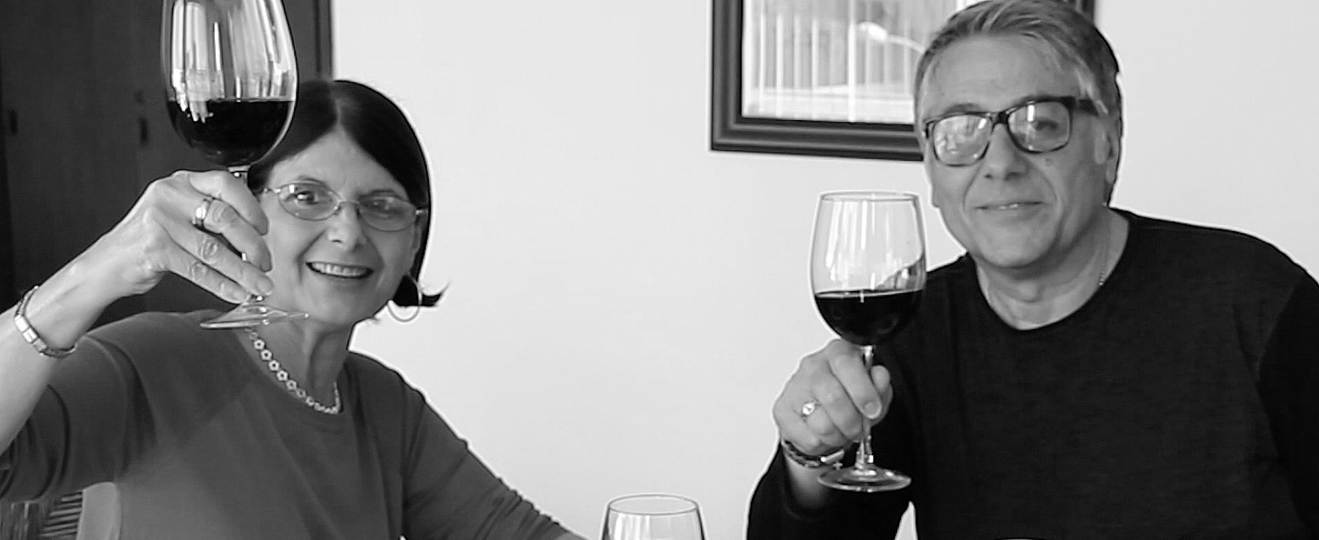 Brindis b7w.jpg