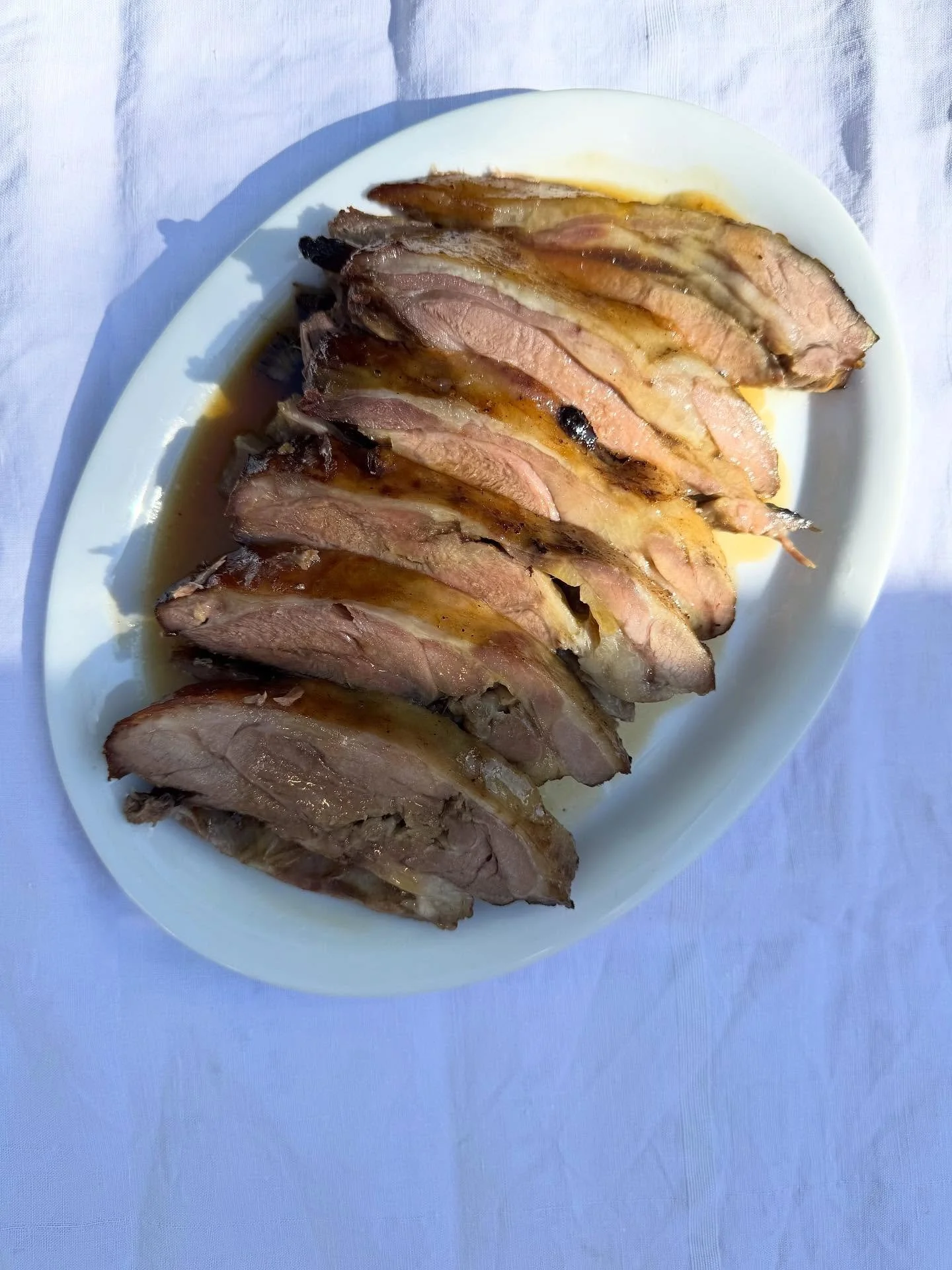 A most joyful celebration to be a part of for Georgie and Rory and their 90 guests @themedleywalledgarden. Devilled Cornish crab gem cups and Italian fennel sausage rolls with apple and prune ketchup, with champagne and our chuckleberry shrub to gree