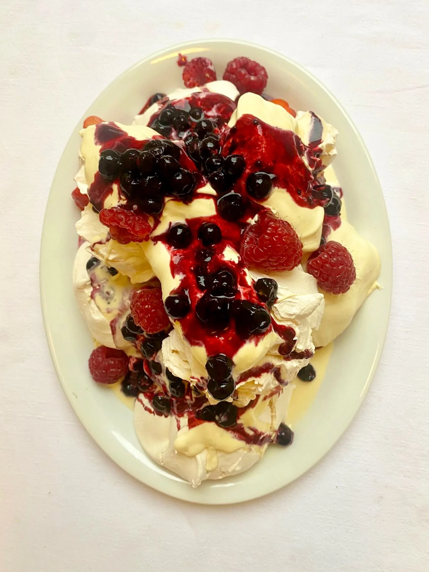 Pavlova, summer berries, jersey cream and custard for Laura and Marcus @farleighhousebath and a few lovely food pics on the event taken by Max, including a perfectly formed lady team 💝 See last post for the full menu