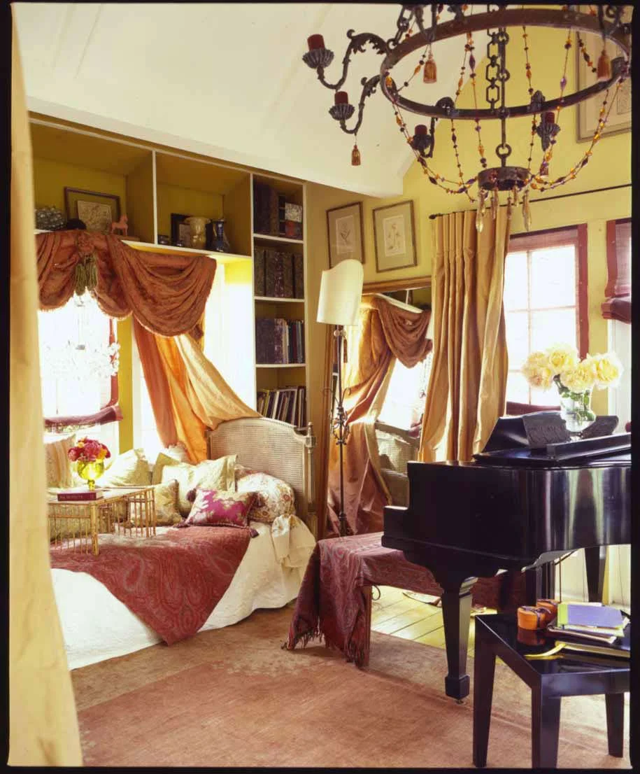 Domani custom chandelier.jpg