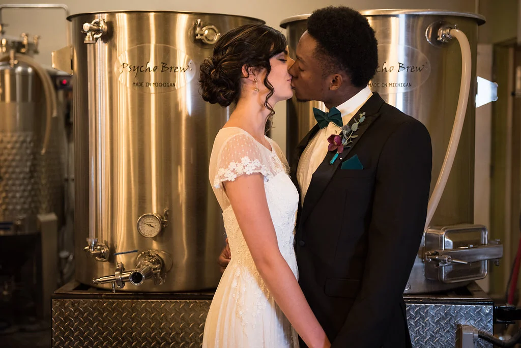 Teal-Gold-Geometric-Spring-Styled-Shoot-AwakenedLightPhotography-177.jpg