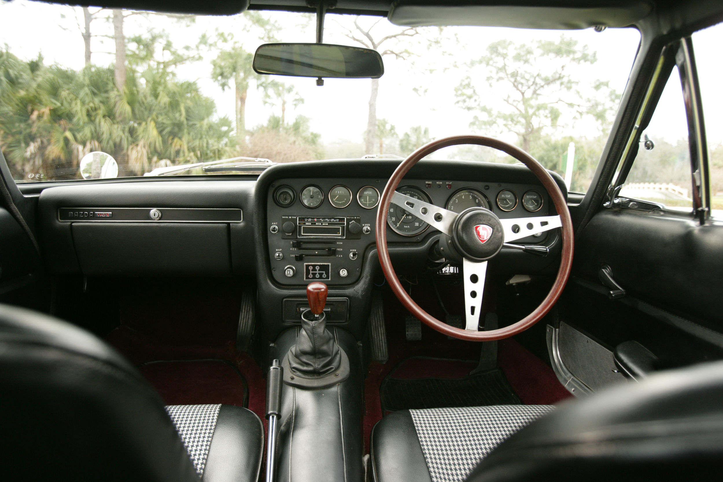 Interior.jpg