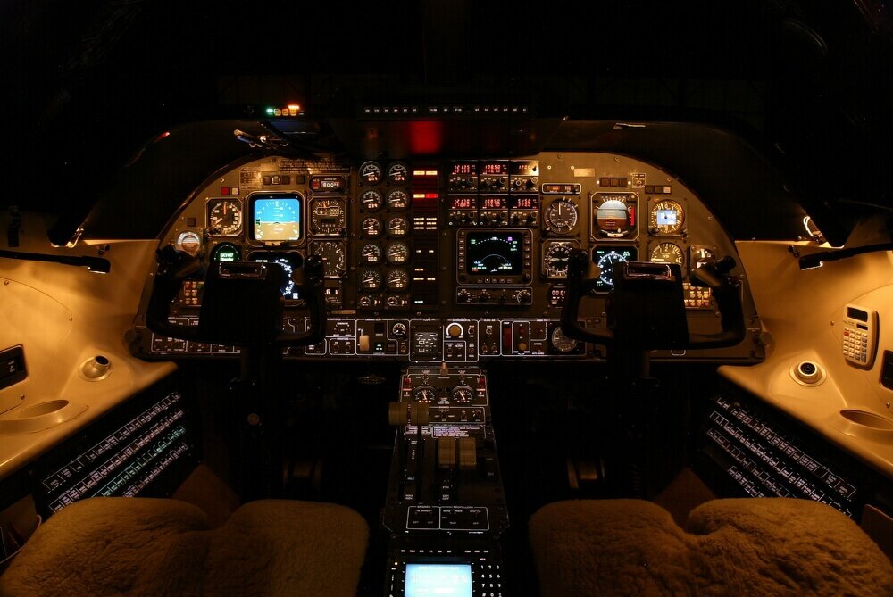 111VR+Cockpit.jpg
