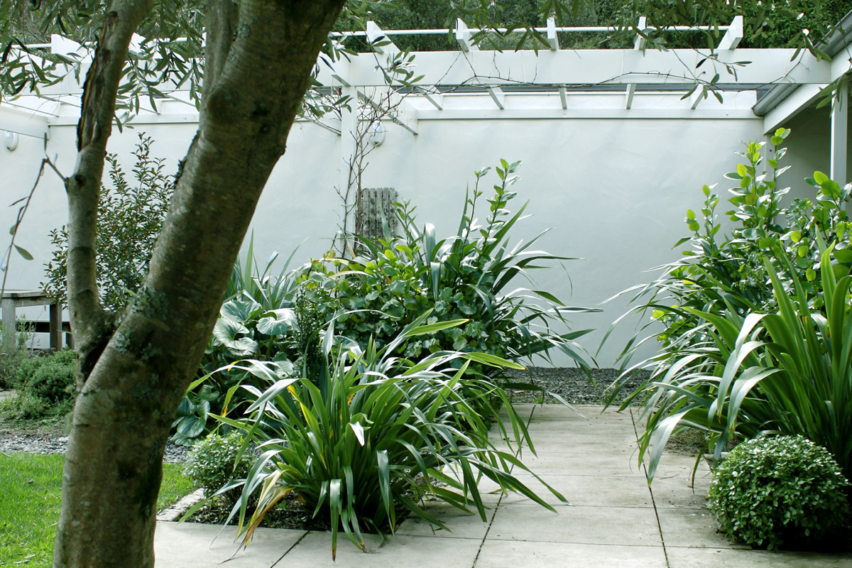 Horowhenua Courtyard