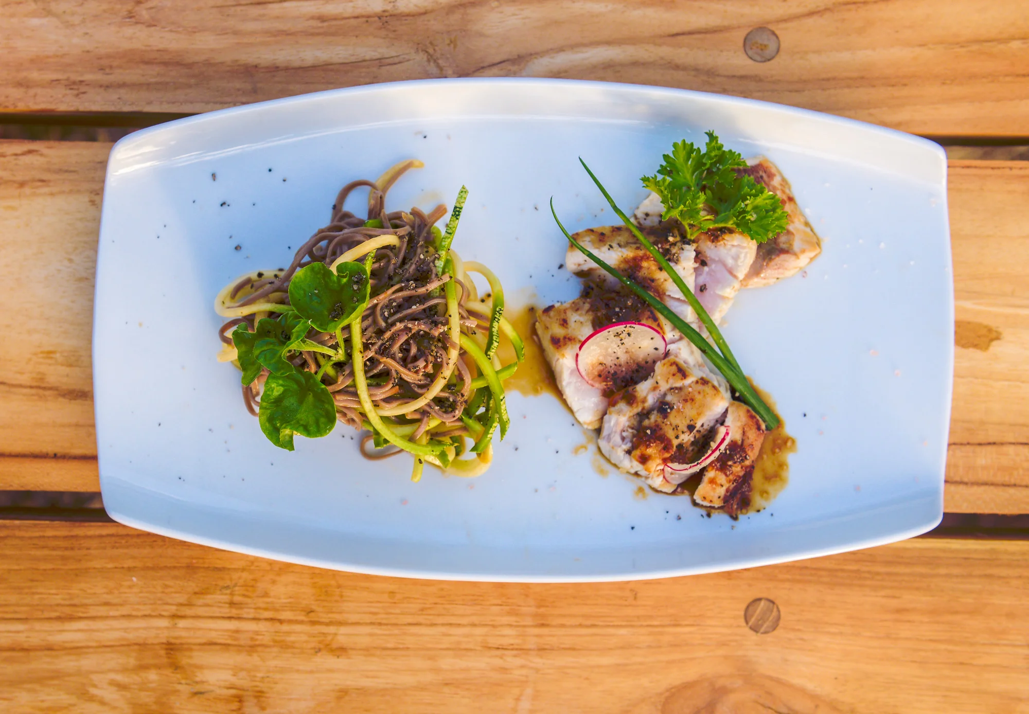 Soba-zucchini-strings-caramel-maracuja-dorado-tataki-teriyaki-Top.jpg