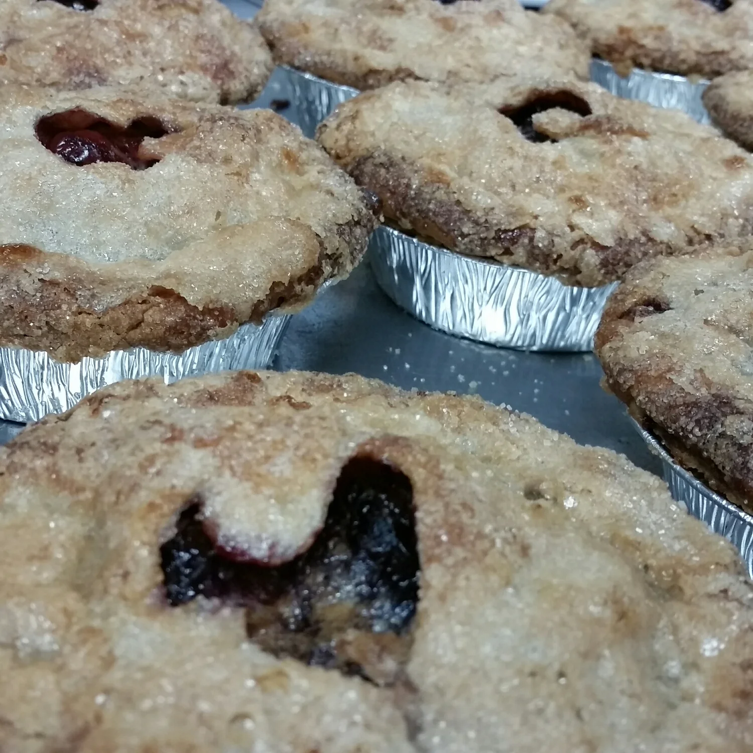 A mix of Sweet and sour cherries in a sugared butter crust......it smells so good. 